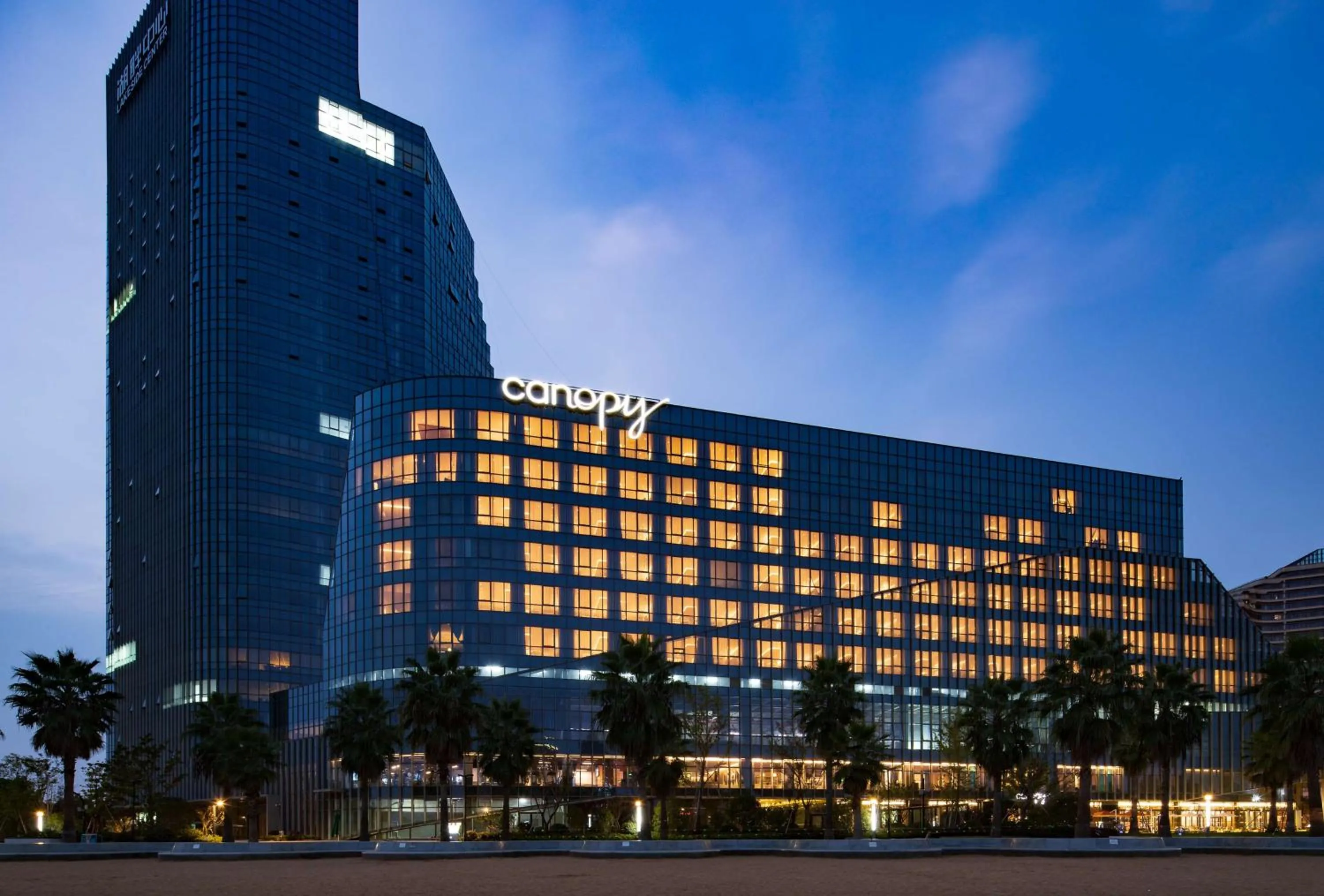 Property building in Canopy By Hilton Hangzhou Jinsha Lake
