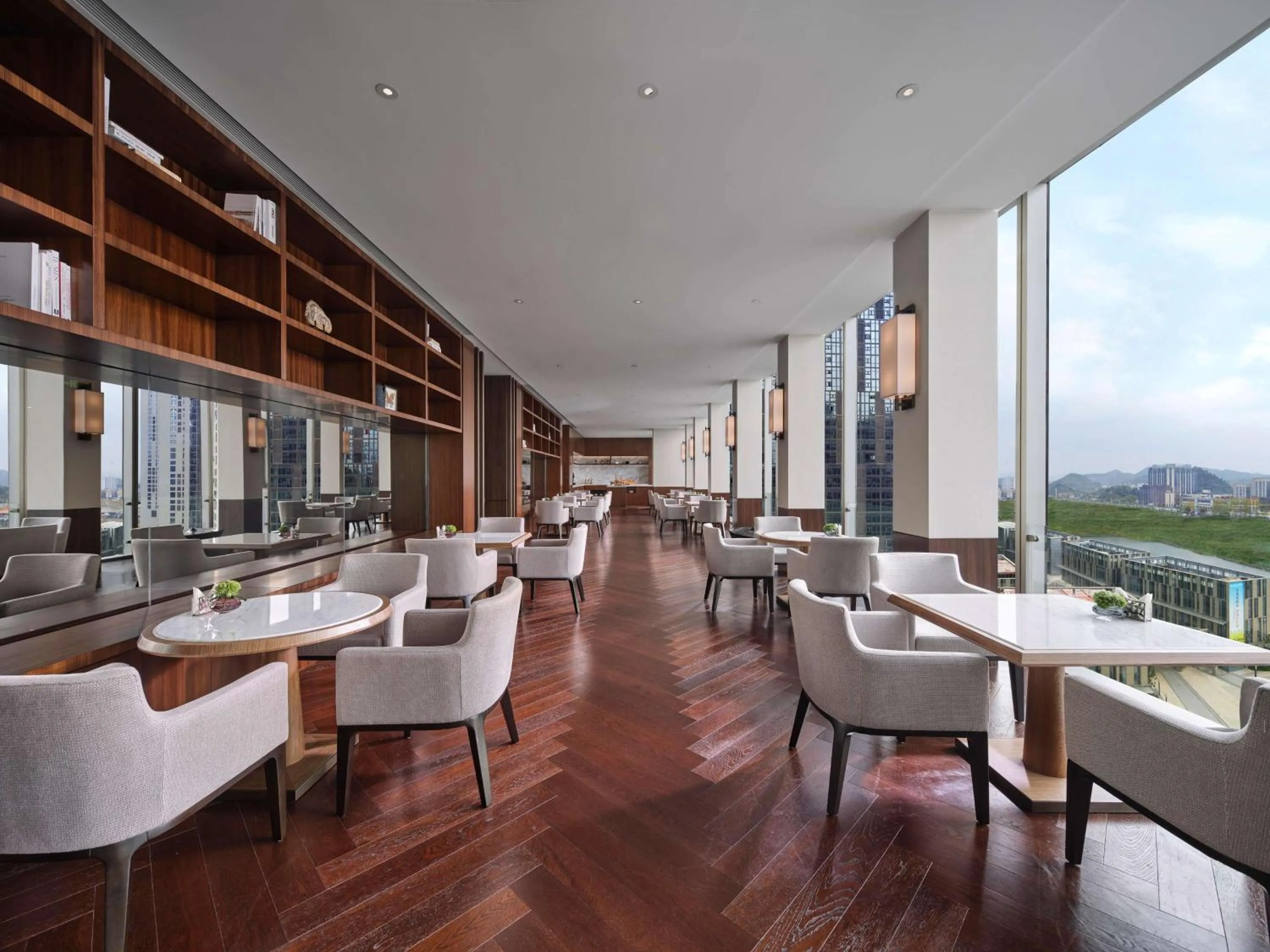 Restaurant/places to eat in Hilton Guiyang