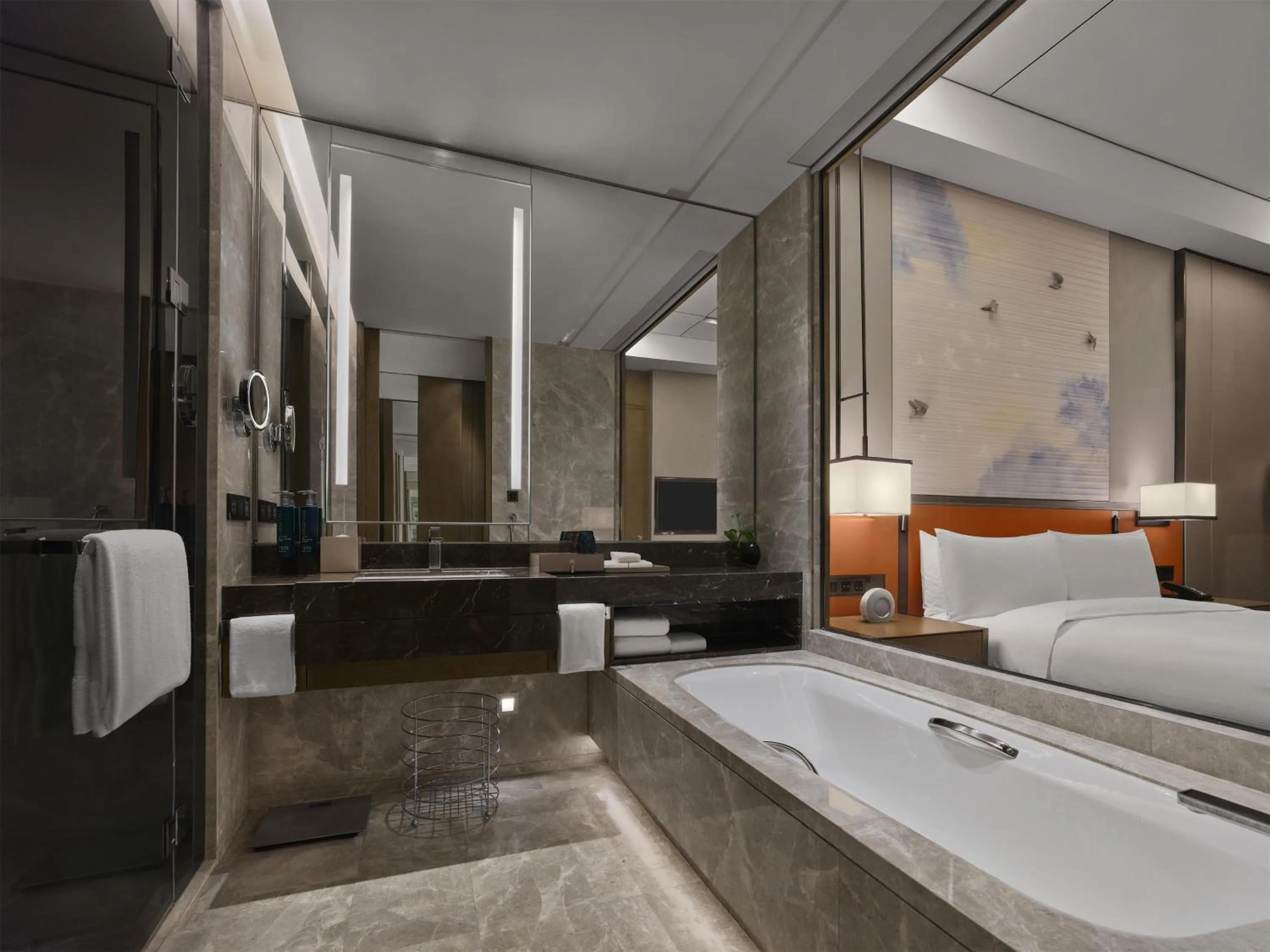 Bathroom, Bed in Hilton Guiyang