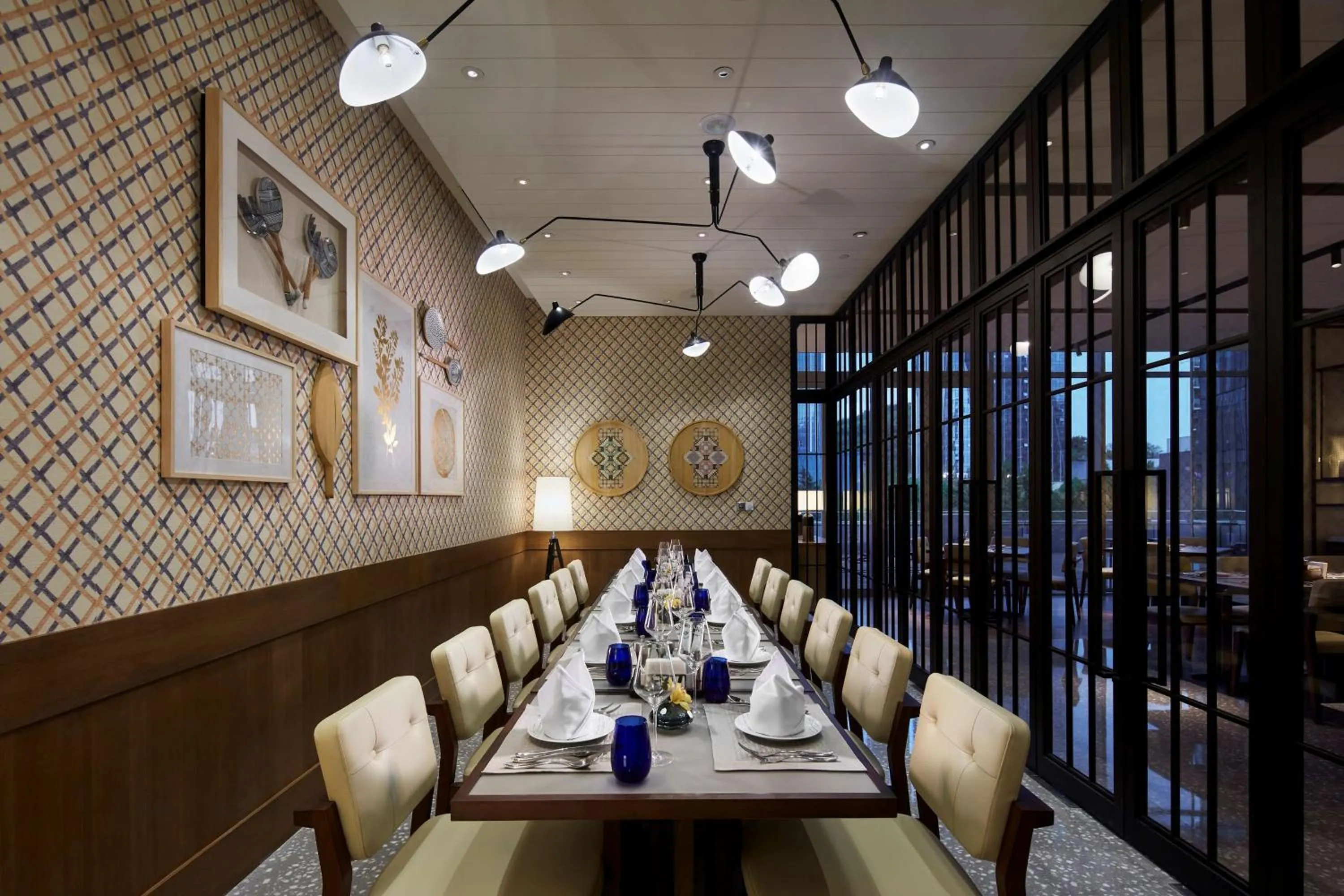 Restaurant/places to eat in Hilton Guiyang