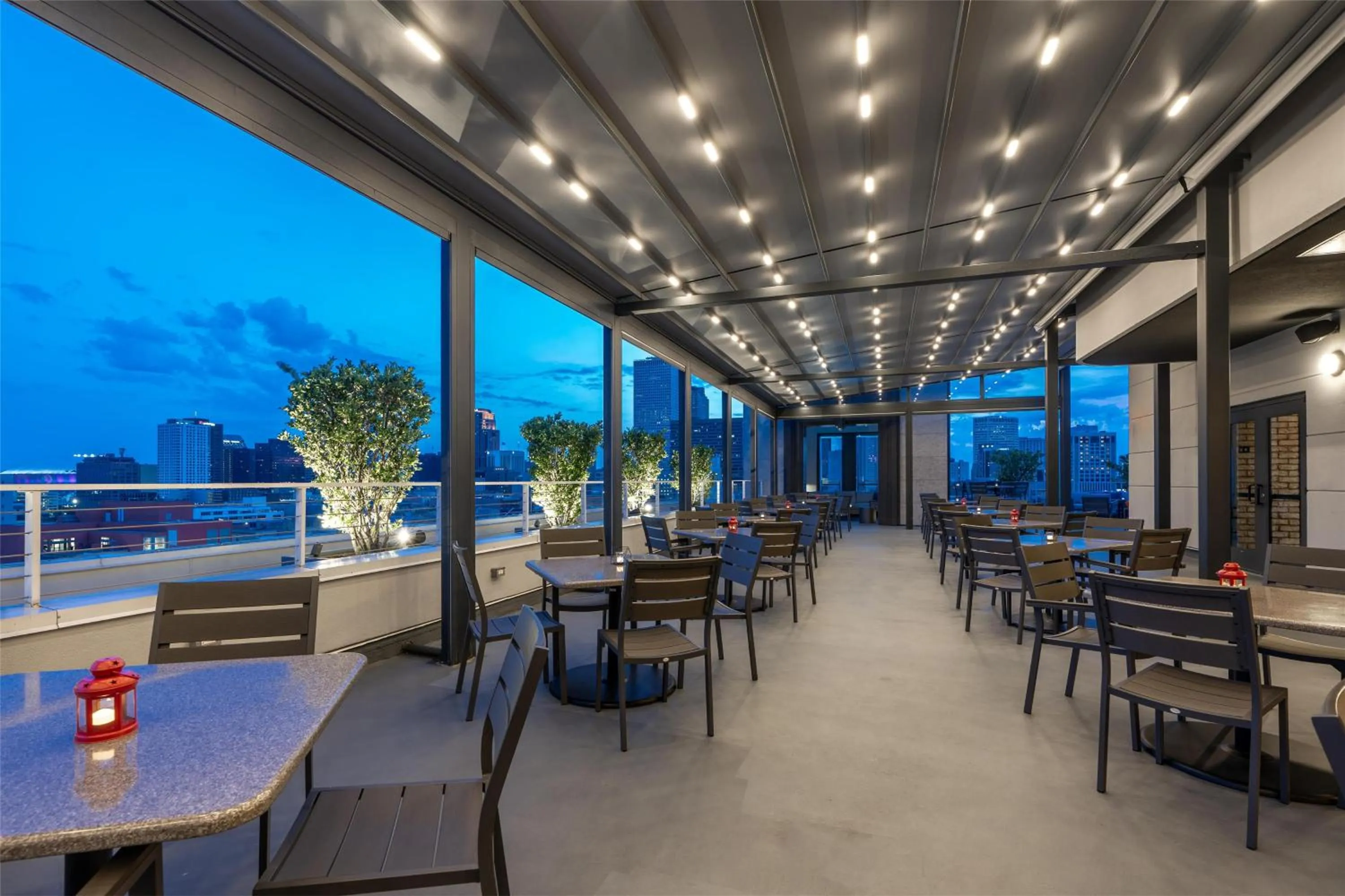 Restaurant/places to eat in The Higgins Hotel New Orleans, Curio Collection by Hilton