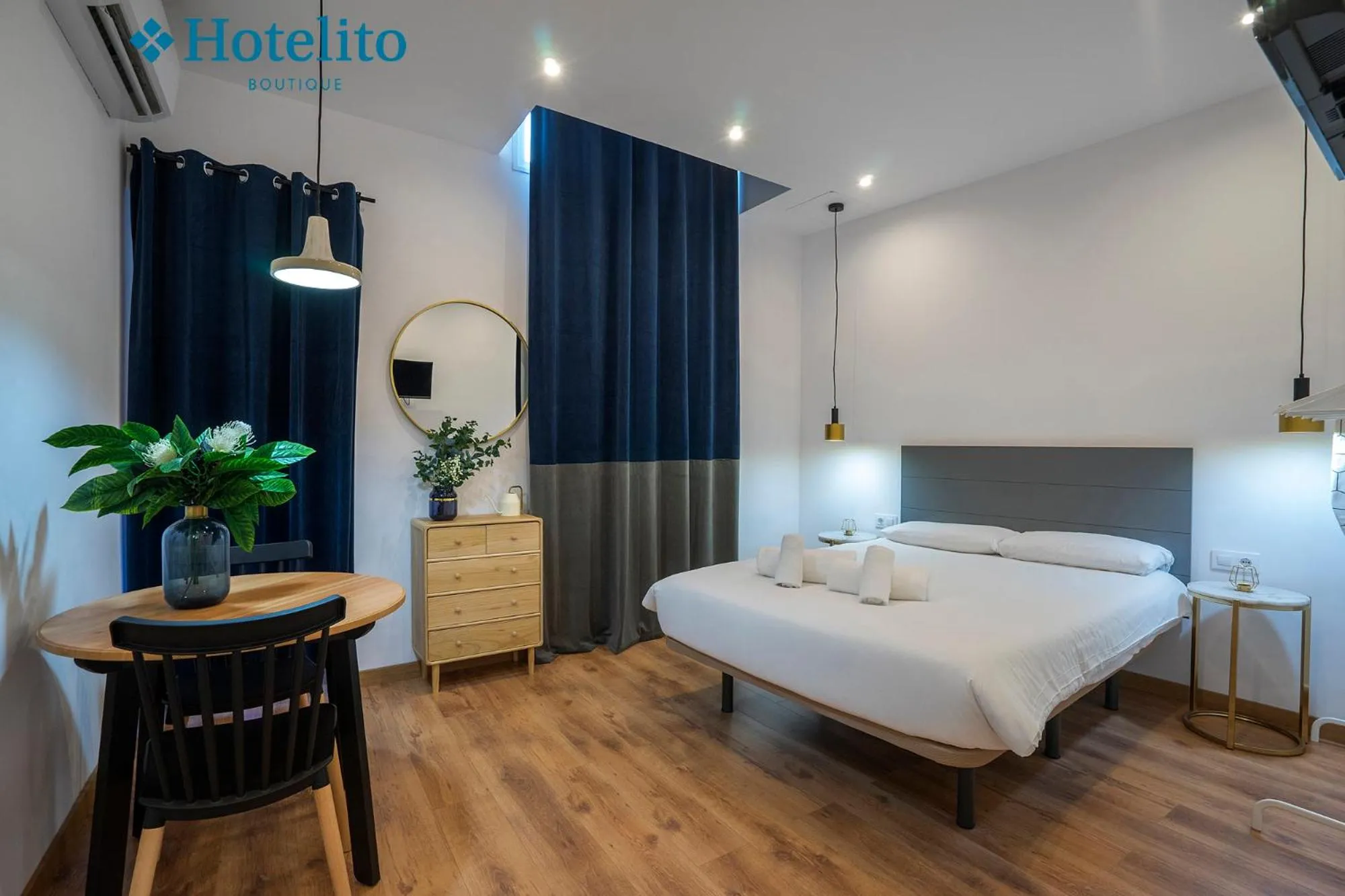 Bedroom, Bed in Hotelito Boutique Badalona Mar
