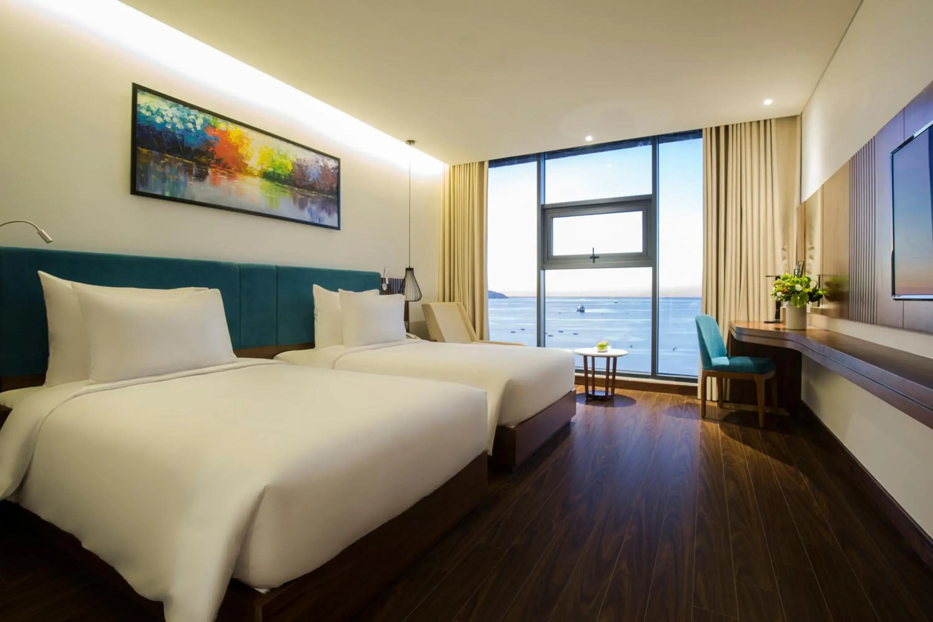 Premier Twin Room with Ocean Front in Maximilan Danang Beach Hotel Premier Twin Room with Ocean Front in Maximilan Danang Beach Hotel