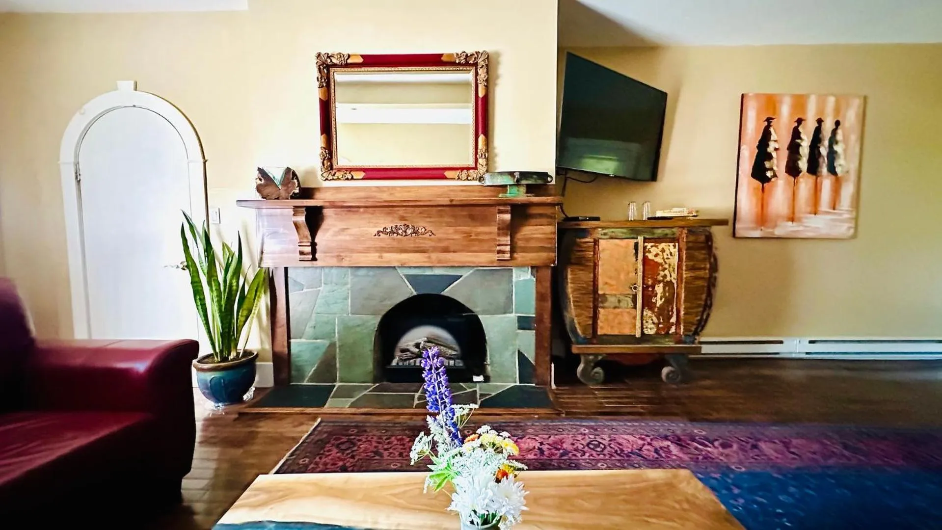 Pathsaala Inn & Restaurant