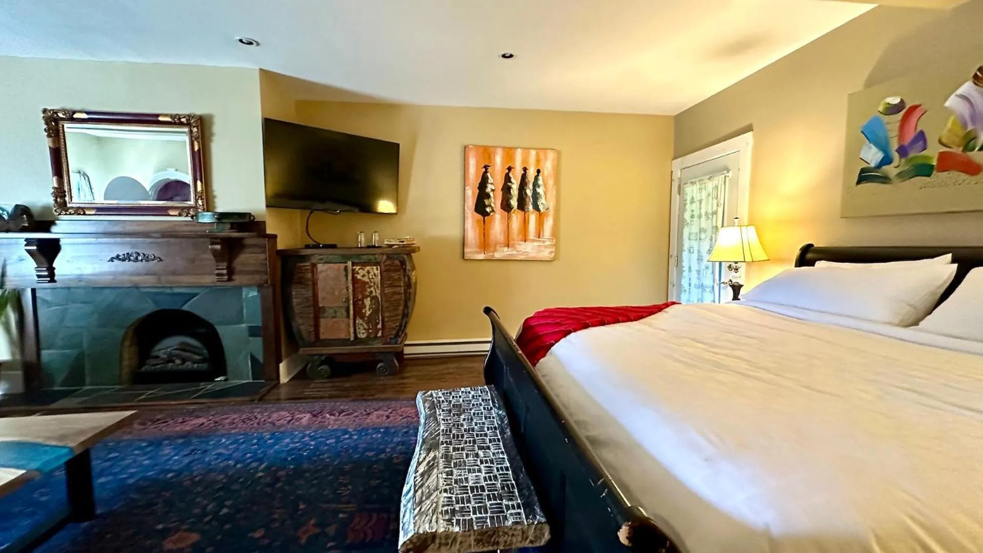 Pathsaala Inn & Restaurant