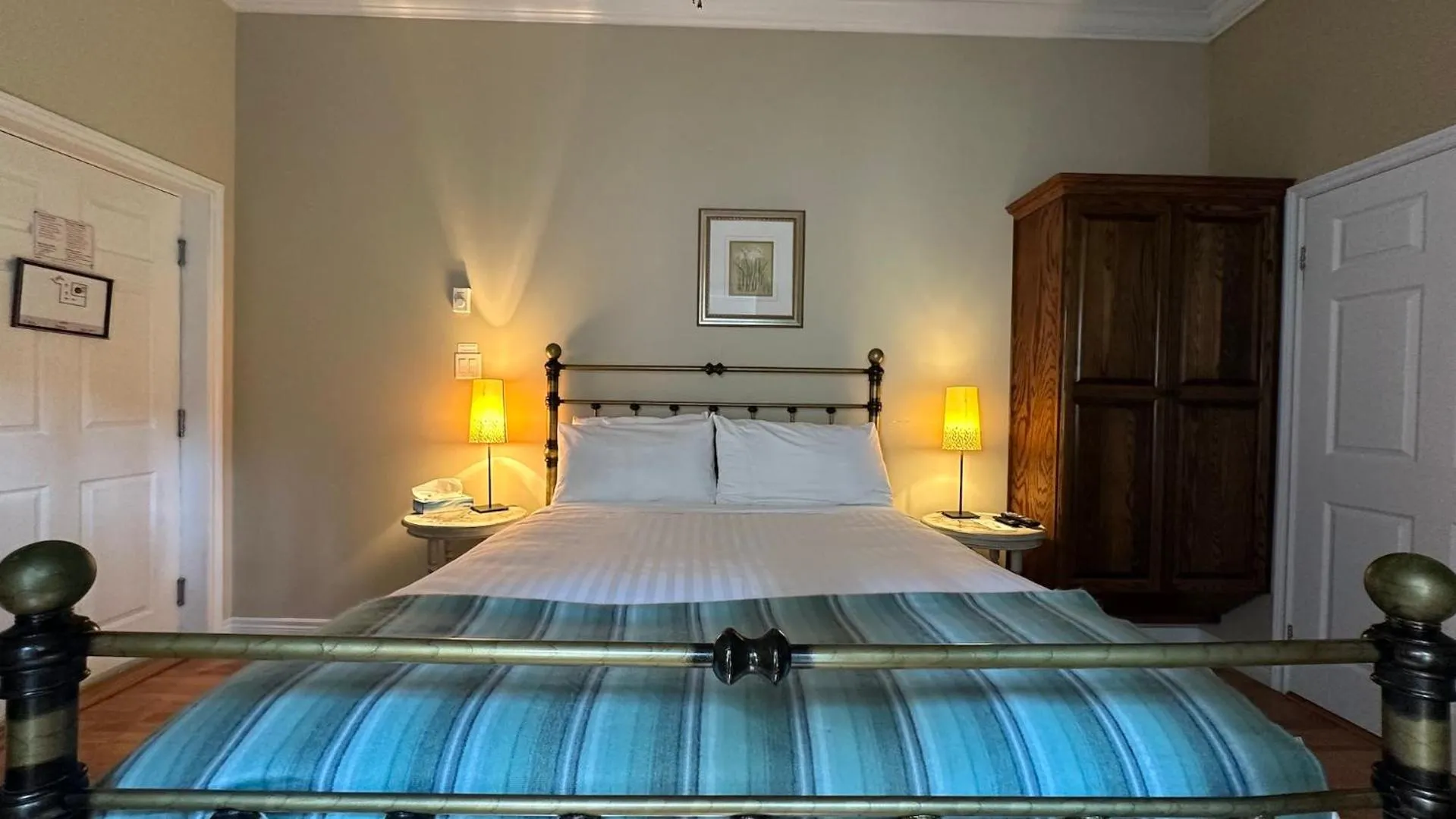 Pathsaala Inn & Restaurant