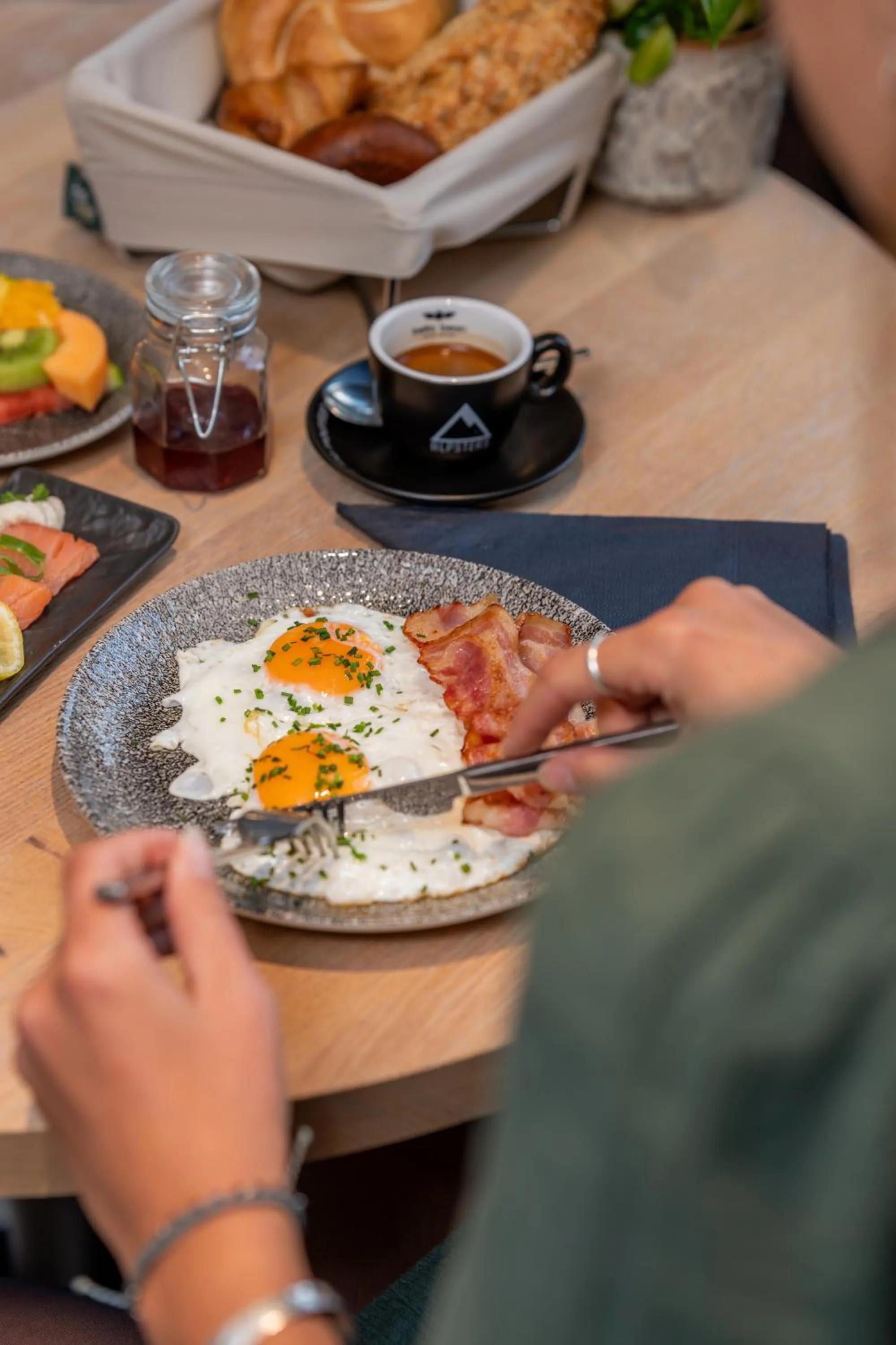 Restaurant/places to eat in Elements Resort Zell am See