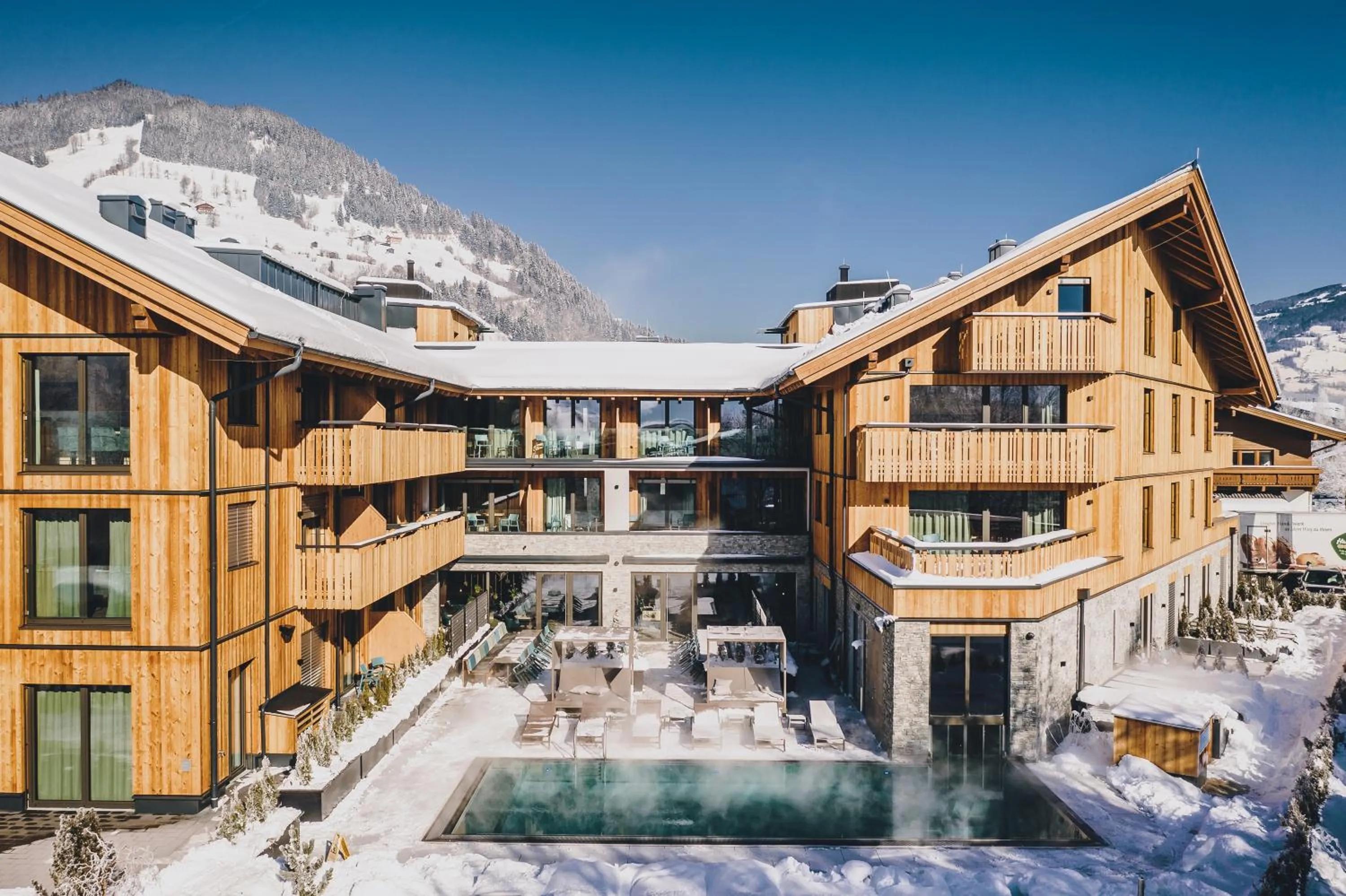 Property building in Elements Resort Zell am See