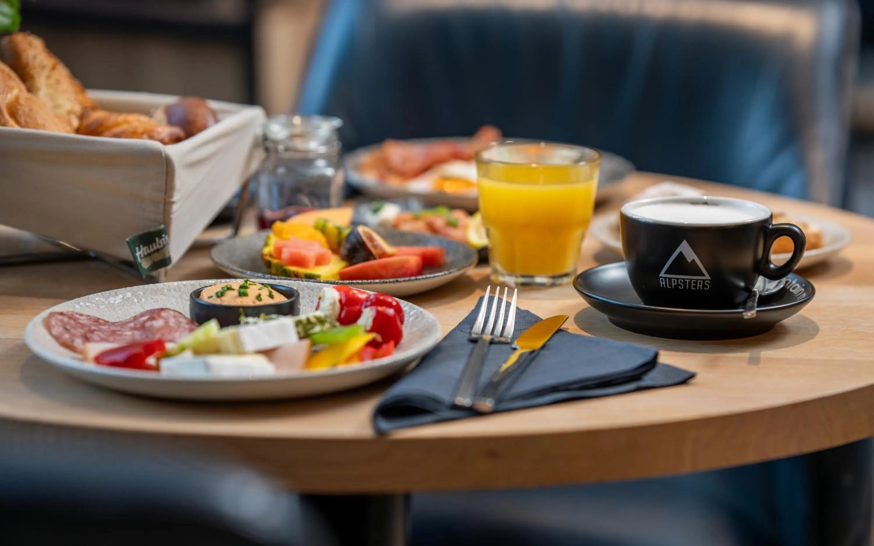 Restaurant/places to eat in Elements Resort Zell am See