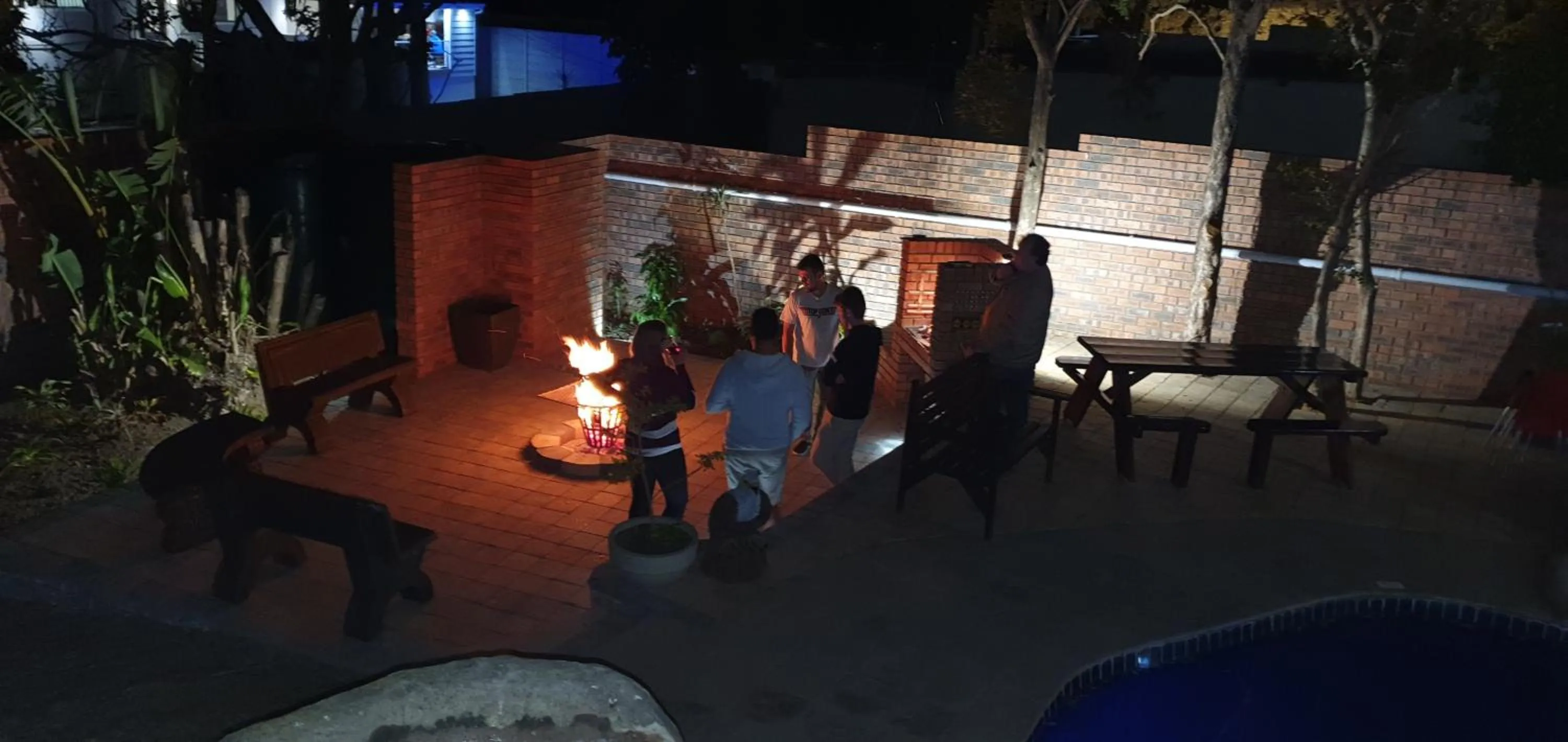 Night in Bon A Vie Self-catering and b&b Gonubie Full Solar Power, no load shedding!