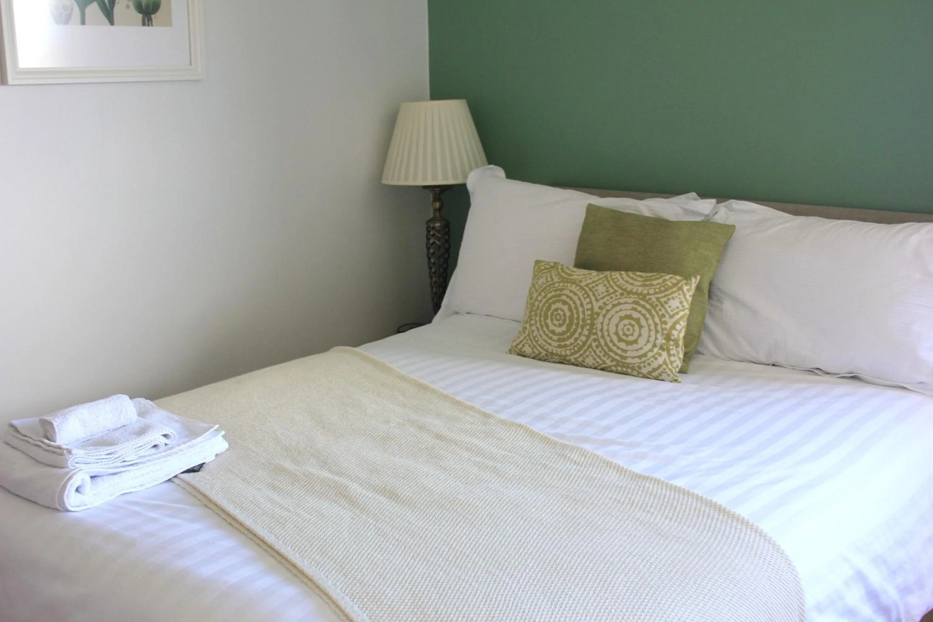 Bed in Cairnview Bed and Breakfast