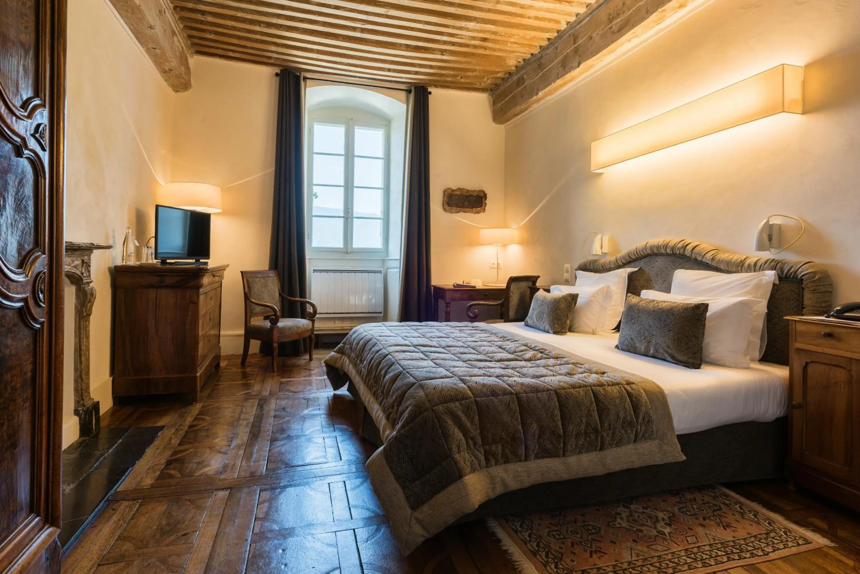 Lake view, Bed in Abbaye de Talloires