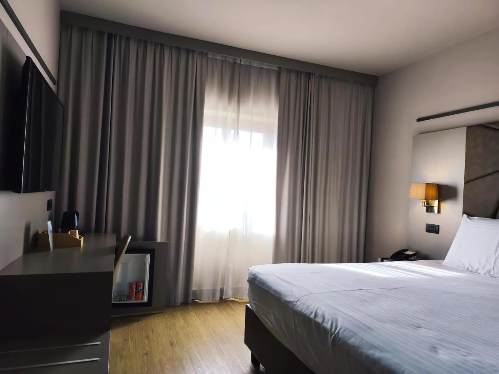 View (from property/room), Bed in DC HOTEL INTERNATIONAL