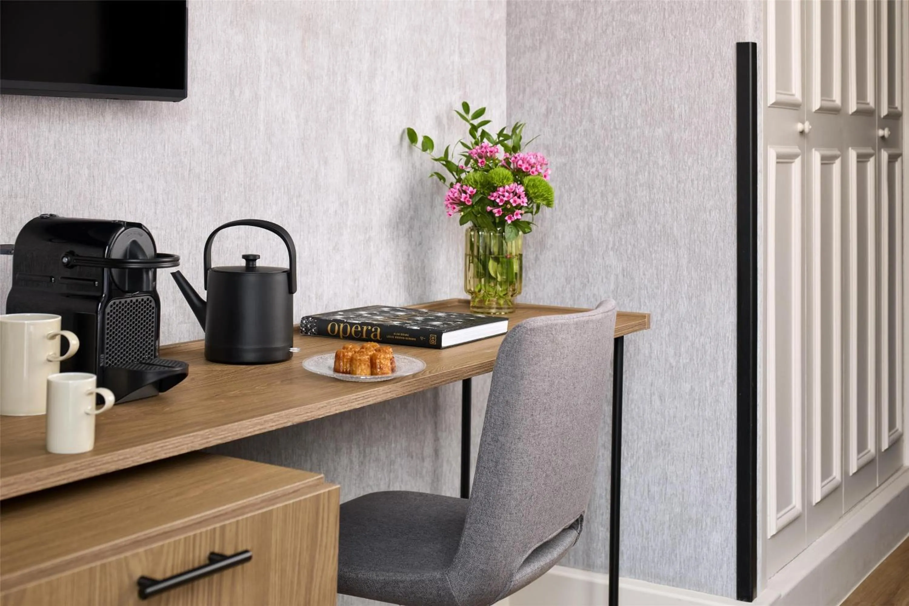 Bedroom in NH Paris Opéra Faubourg