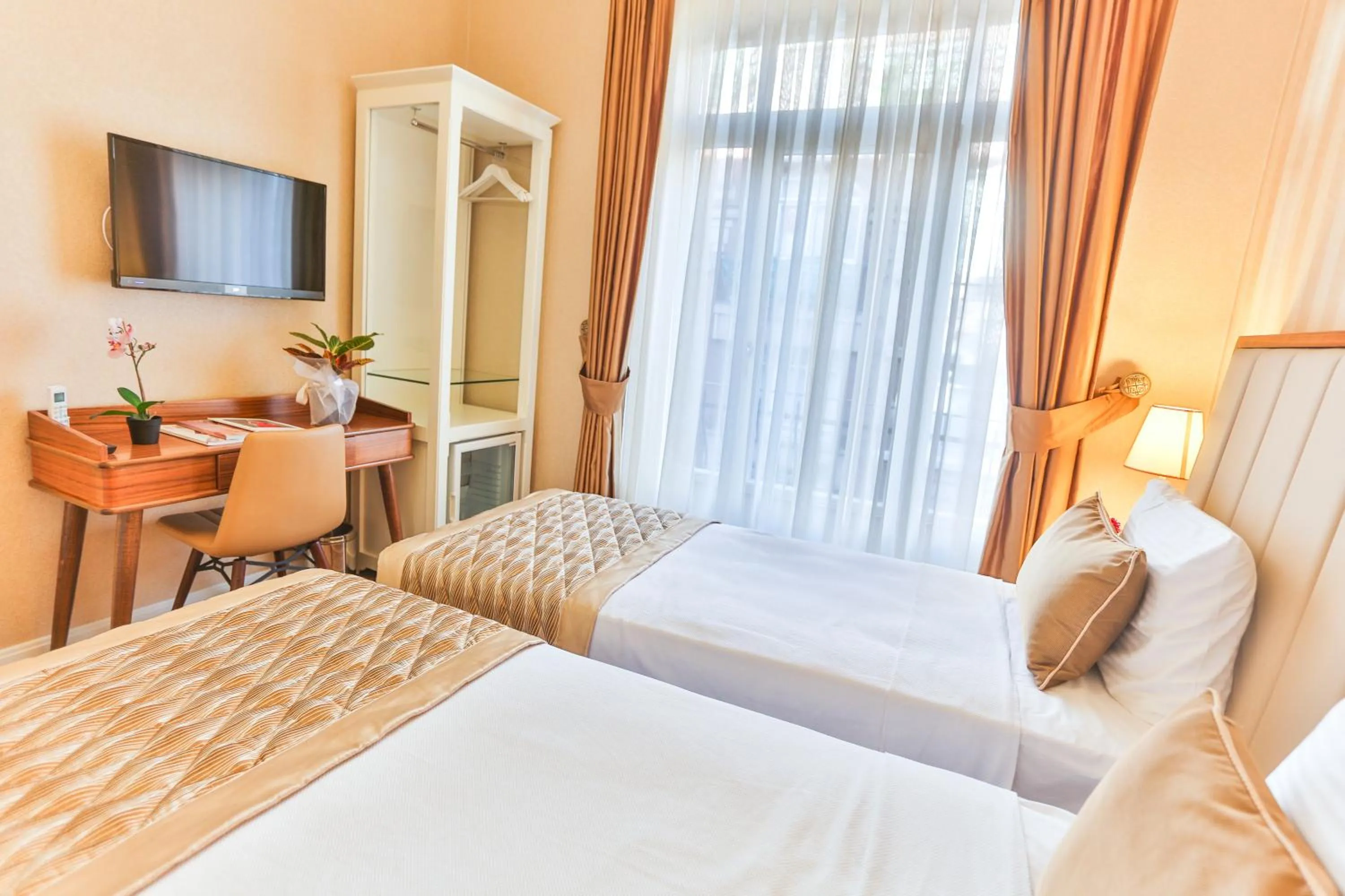 Bed in HANENDE HOTEL