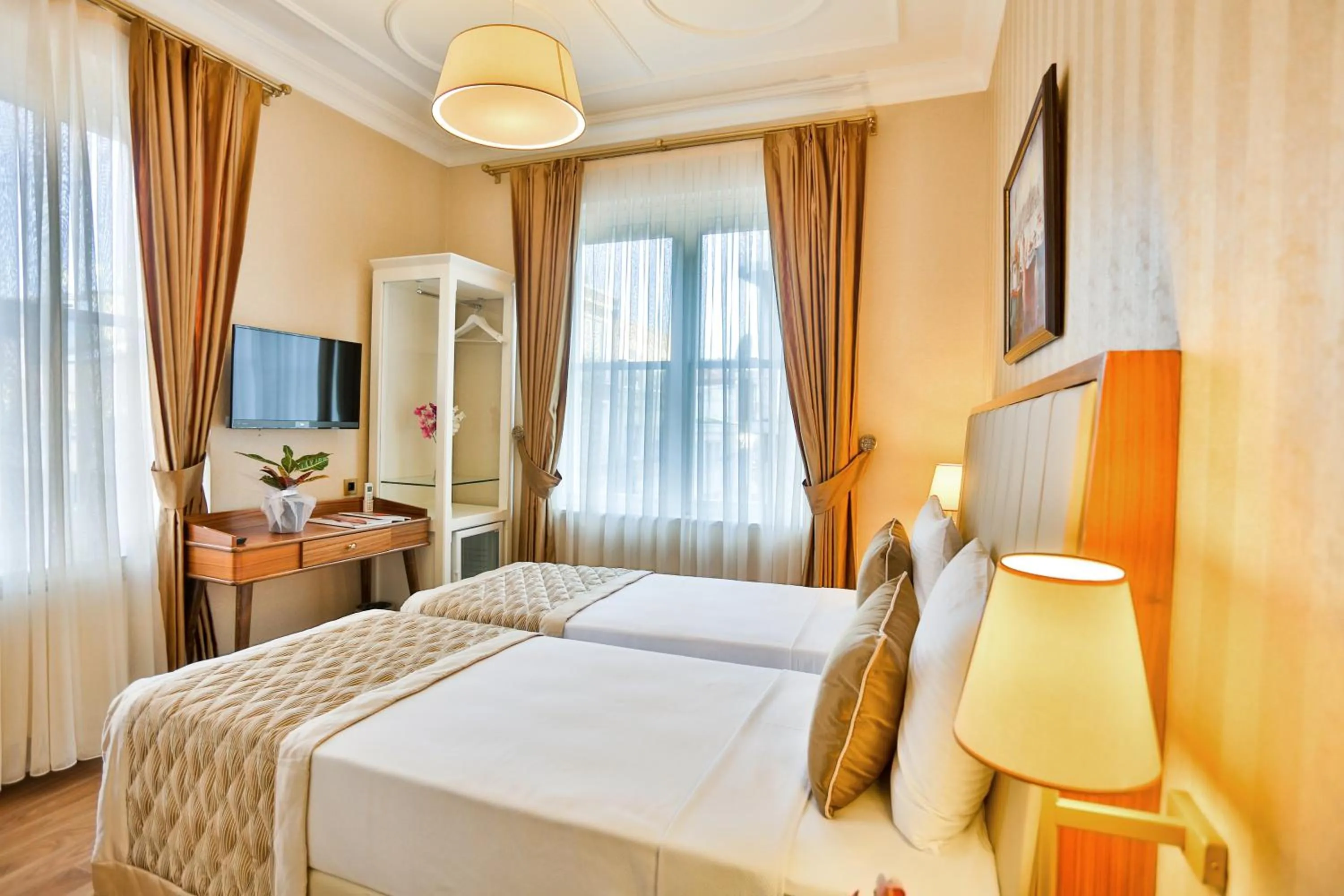 Bed in HANENDE HOTEL