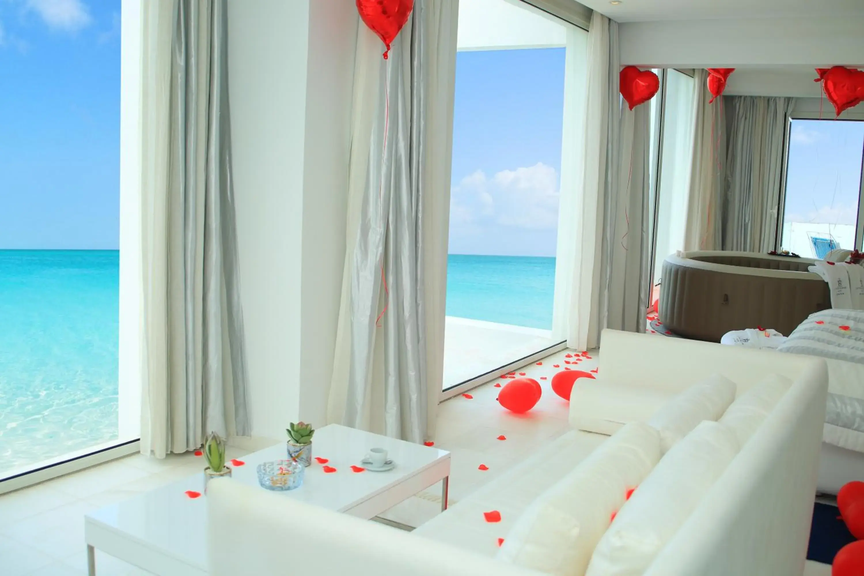 Superior Suite with Sea View in La Tour Blanche Superior Suite with Sea View in La Tour Blanche