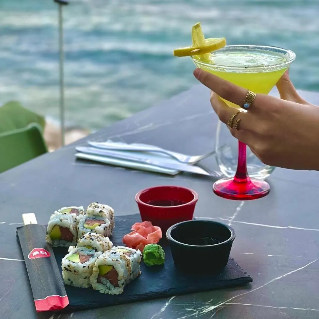 Restaurant/places to eat in La Tour Blanche