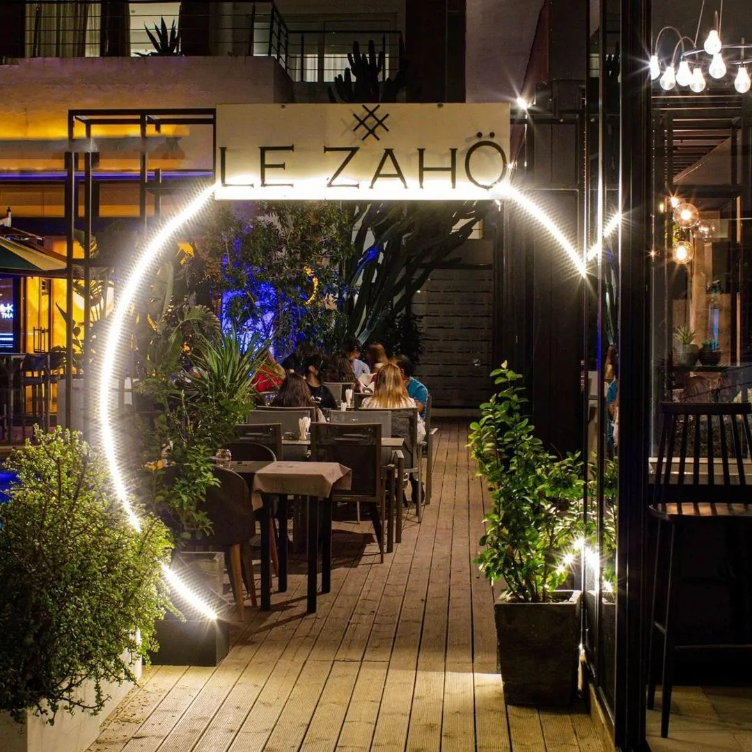 Restaurant/places to eat in La Tour Blanche