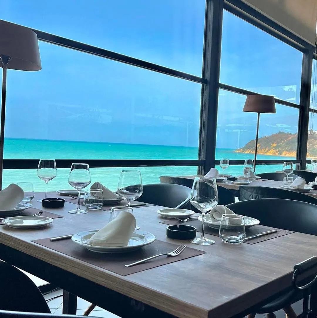 Restaurant/places to eat in La Tour Blanche