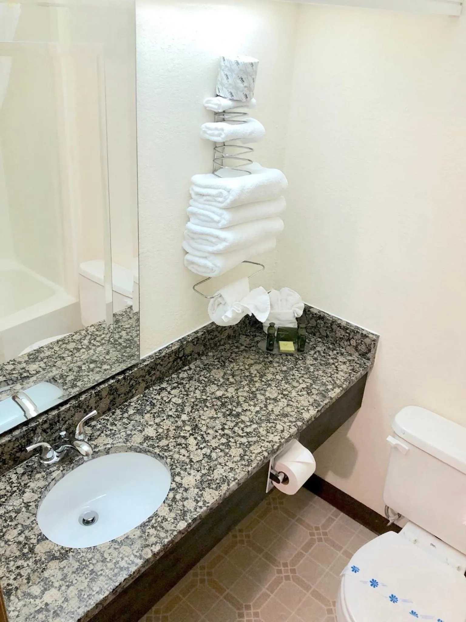 Bathroom in Bicentennial Inn