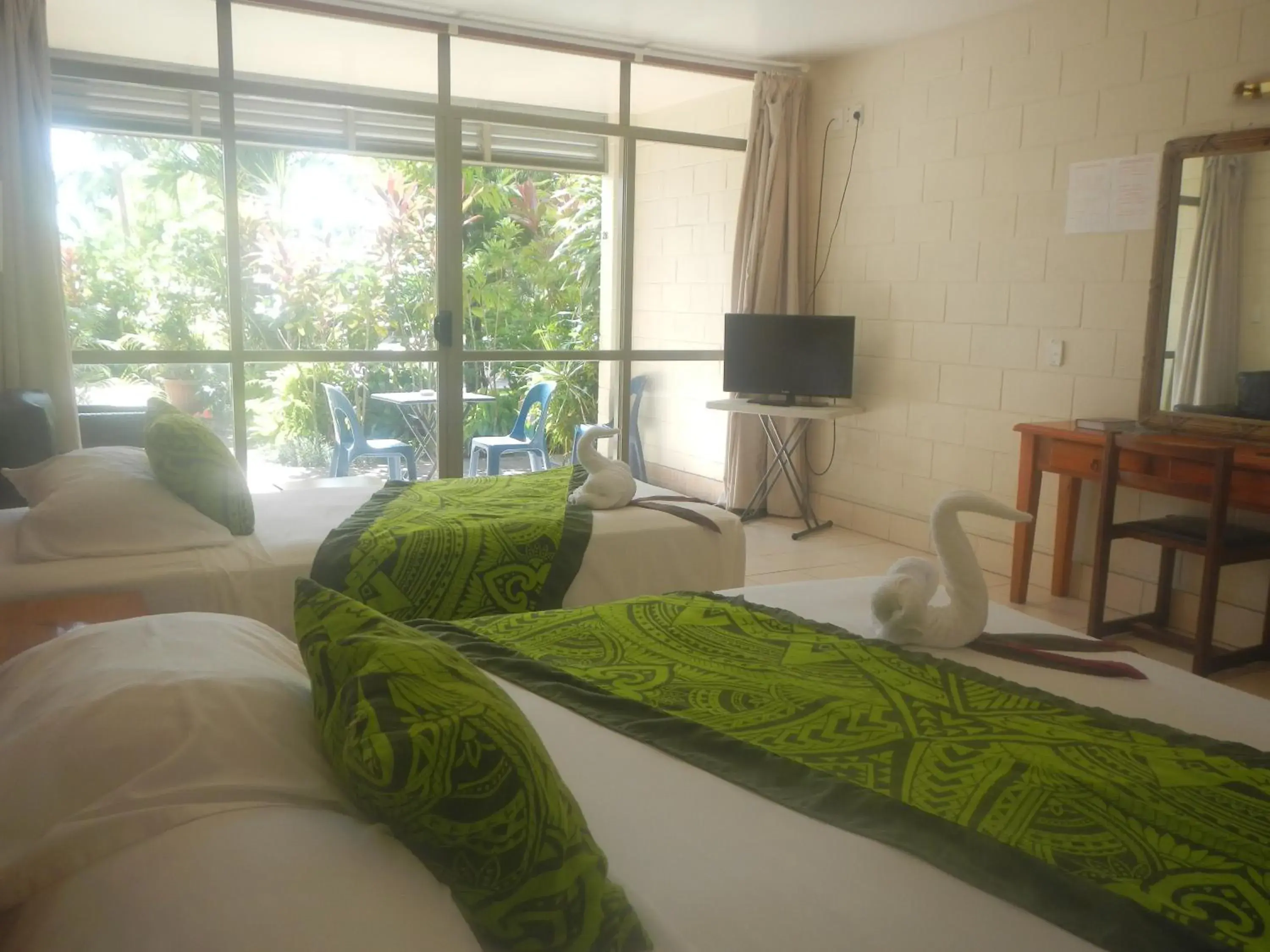 Deluxe Room with Private Balcony in Hotel Millenia Samoa Deluxe Room with Private Balcony in Hotel Millenia Samoa