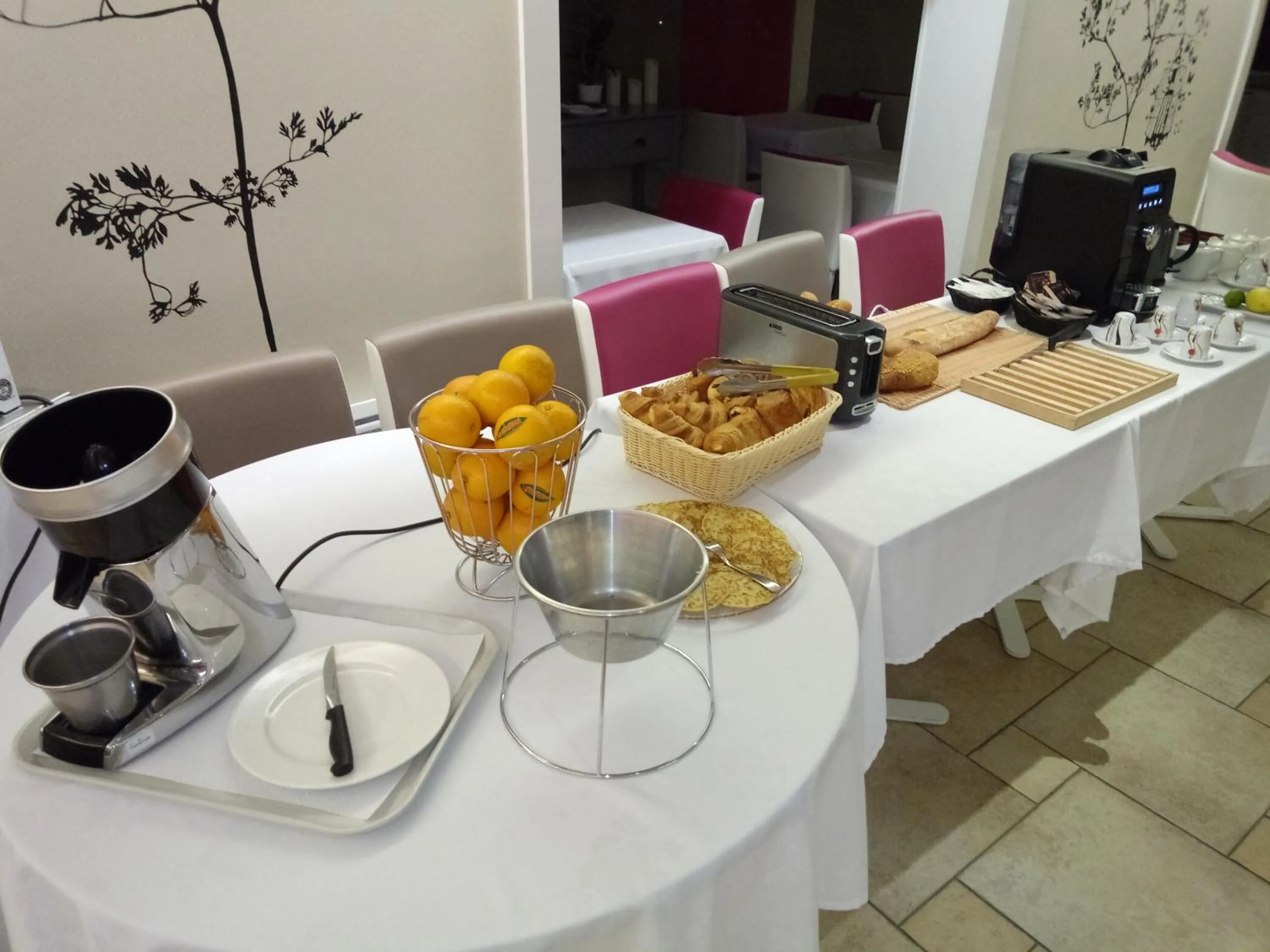 Breakfast in The Originals City, Hôtel Alizéa, Le Mans Nord