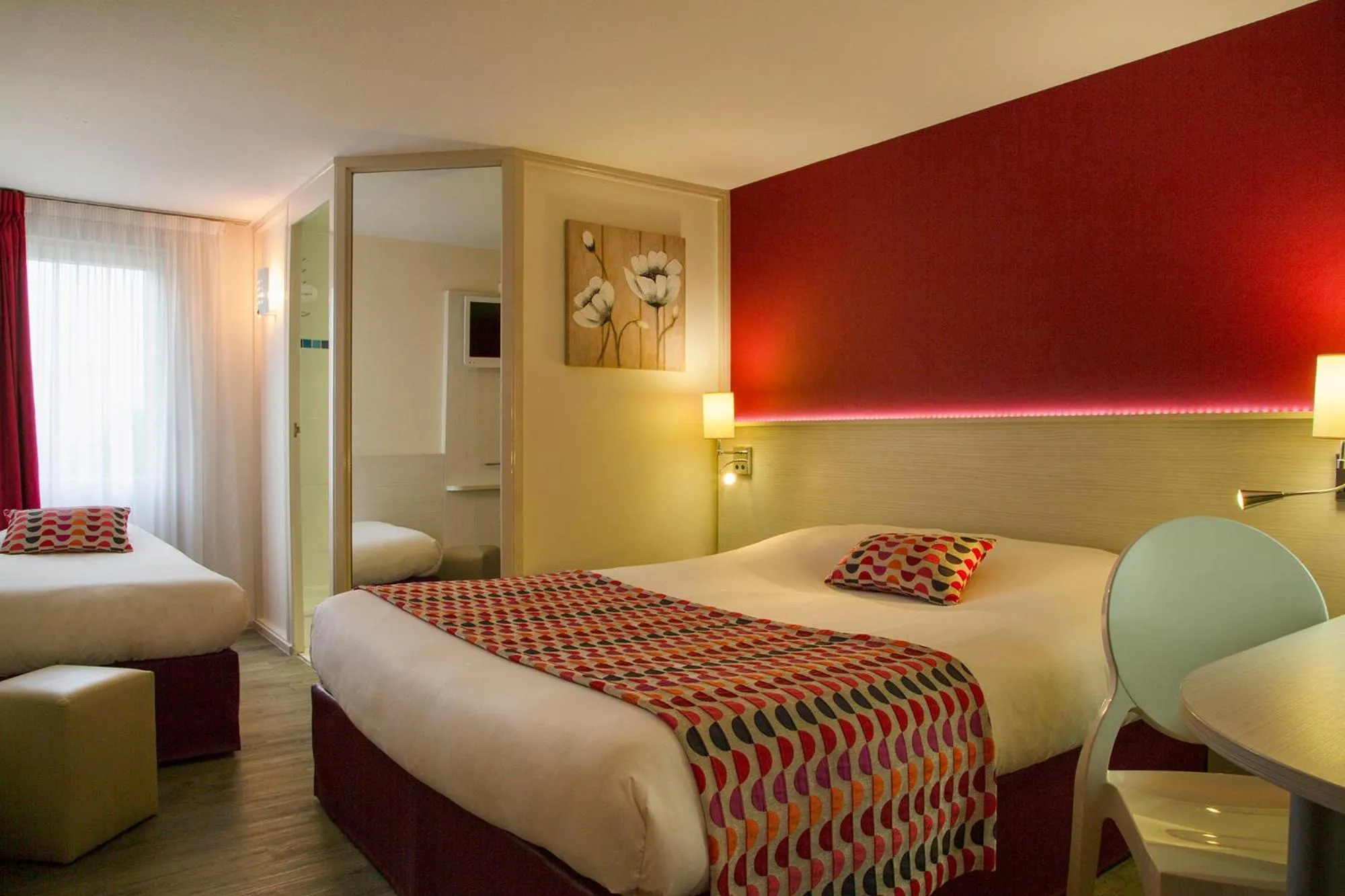 Bed in The Originals City, Hôtel Alizéa, Le Mans Nord