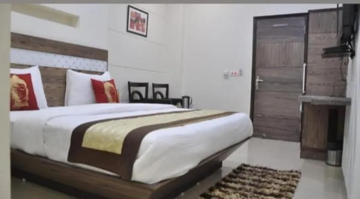 Bed in Hotel Stay Well Dx