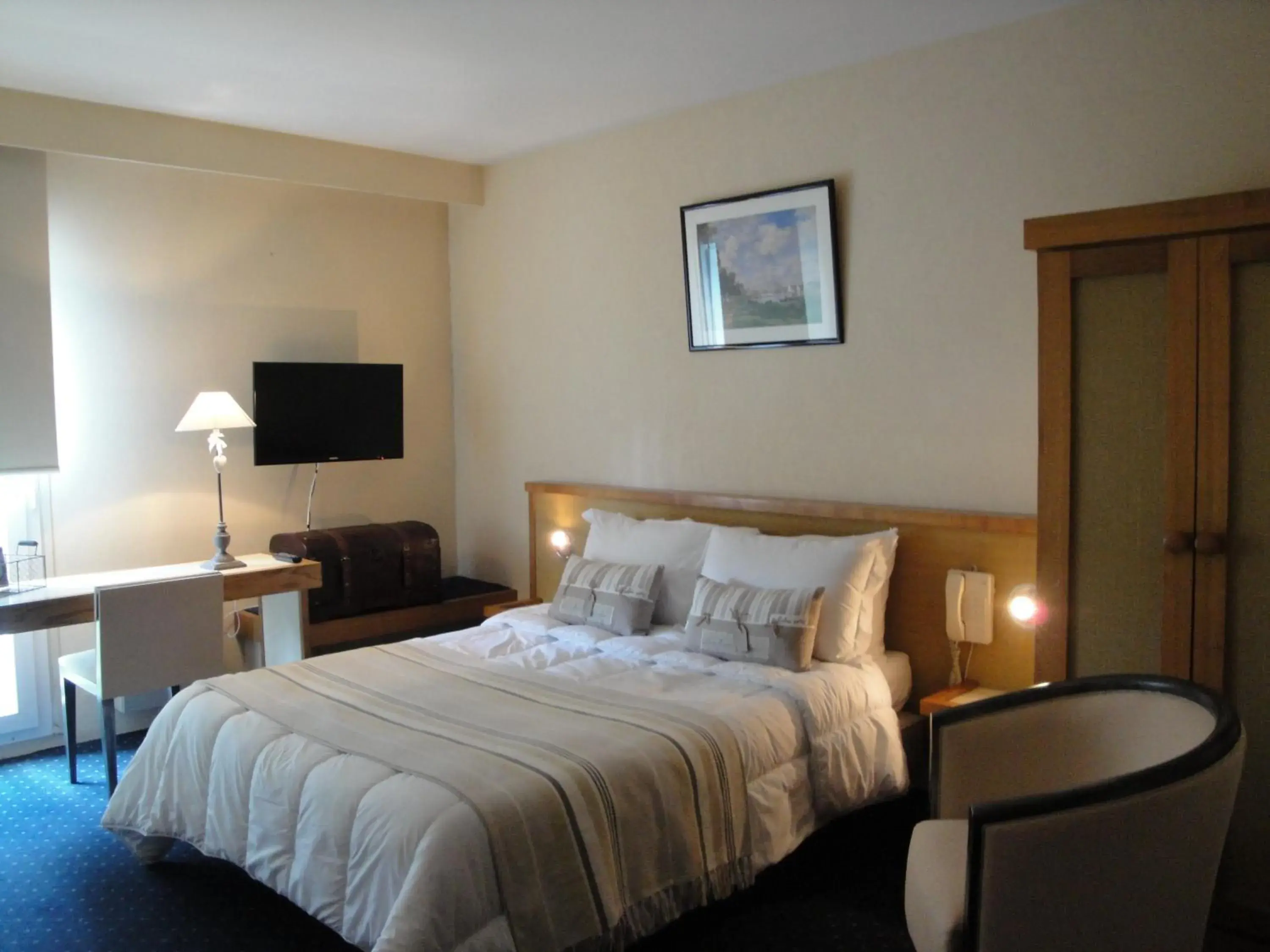 Standard Double Room in Hotel Le Drakkar Standard Double Room in Hotel Le Drakkar