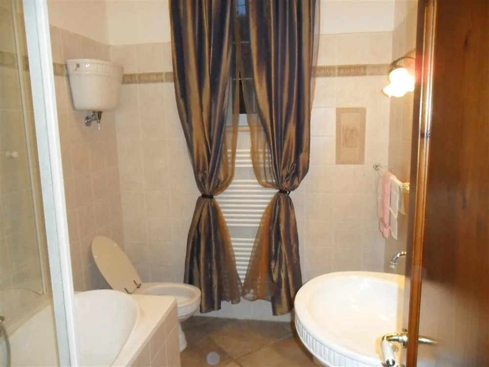 Bathroom in La Cinci Allegra