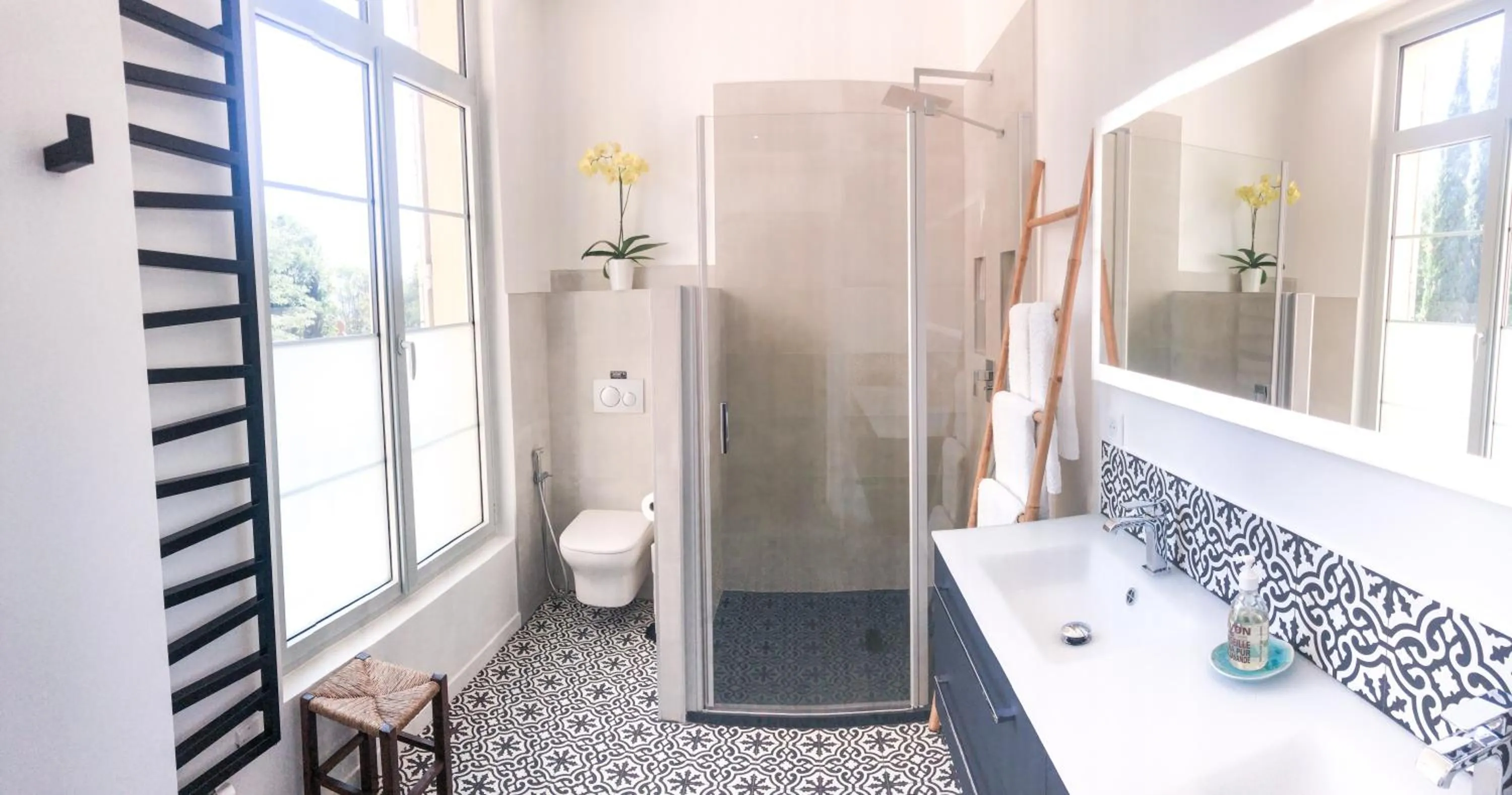 Shower in Château de Saint-Girons - Luxury Guest House in Provence