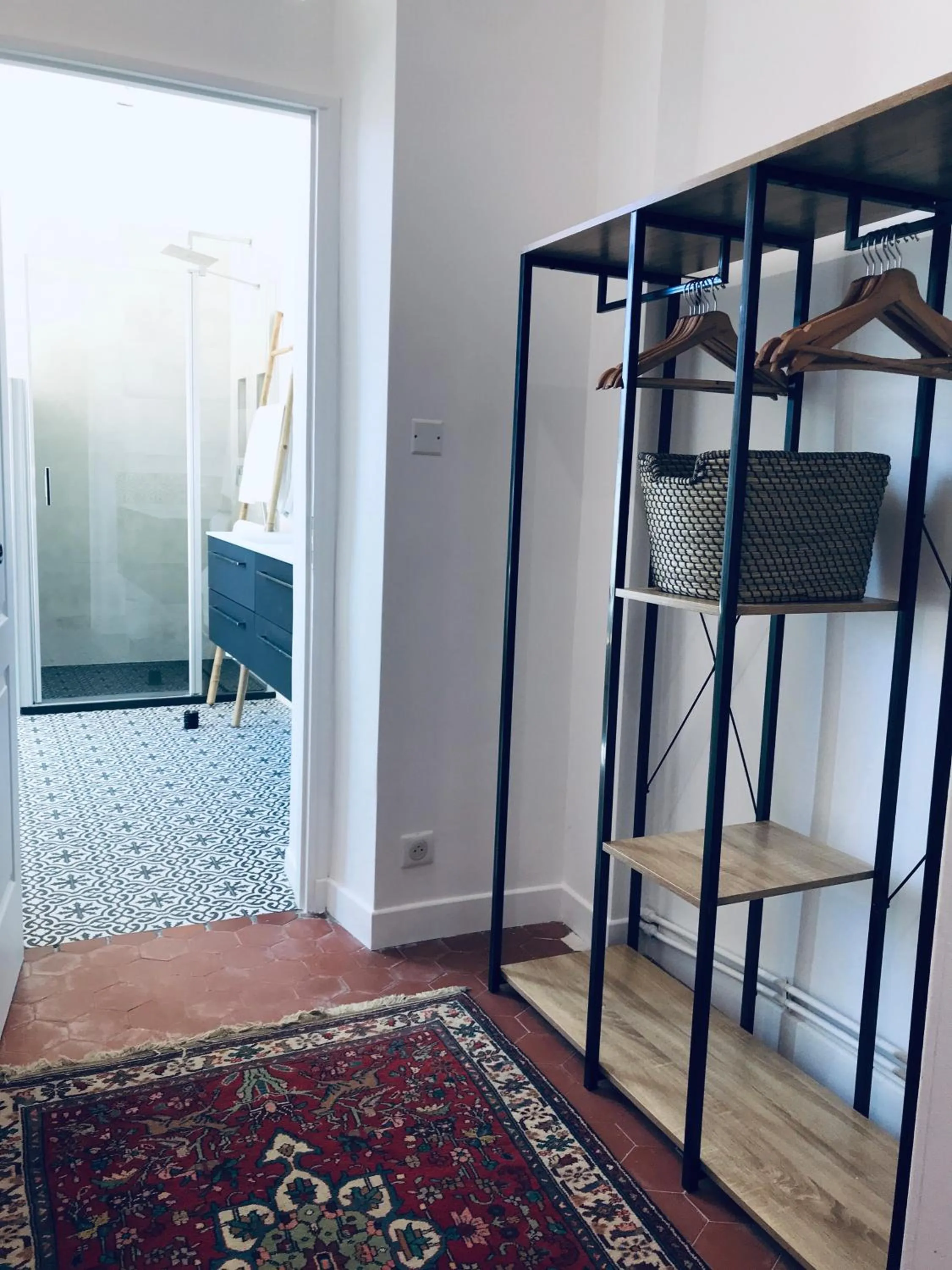 Bathroom, Bed in Château de Saint-Girons - Luxury Guest House in Provence