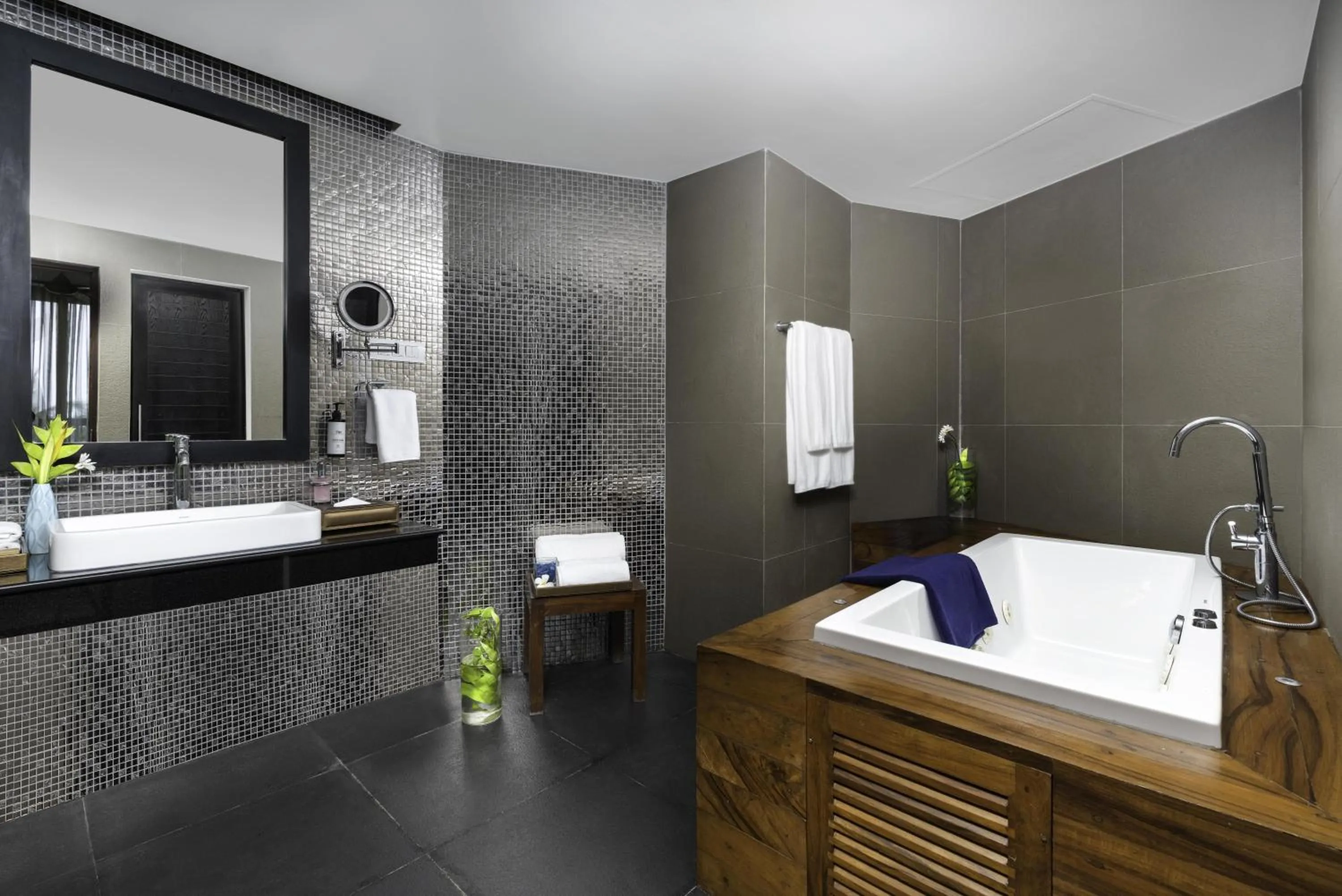 Bathroom in NH Bentota Ceysands Resort