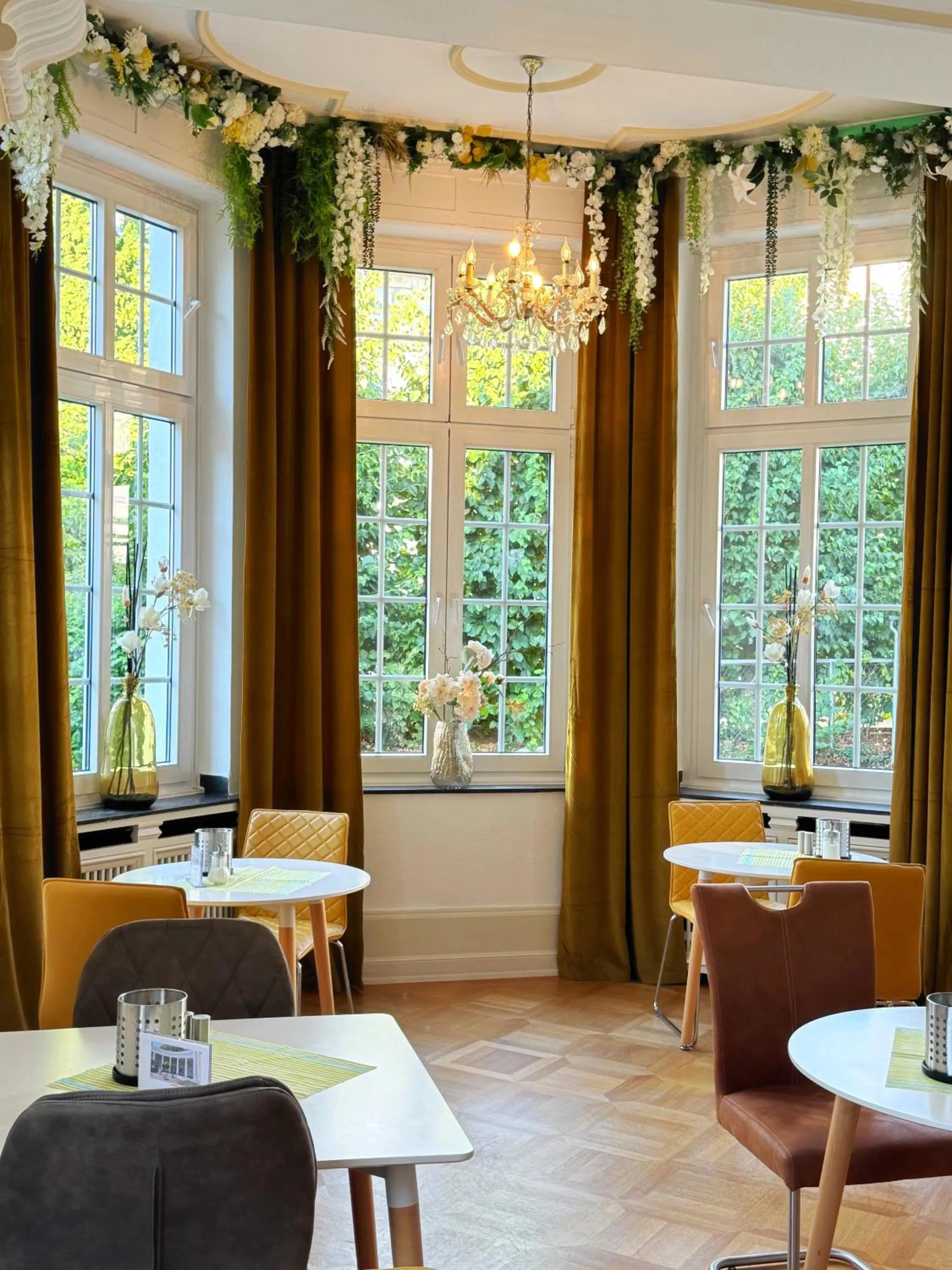 City Hotel ApartM3 am Park