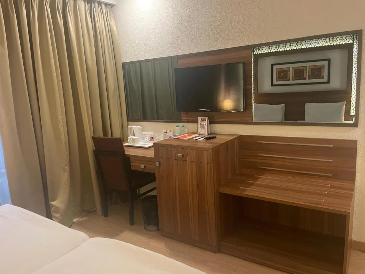 TV and multimedia, Bed in Incredible One Hotel