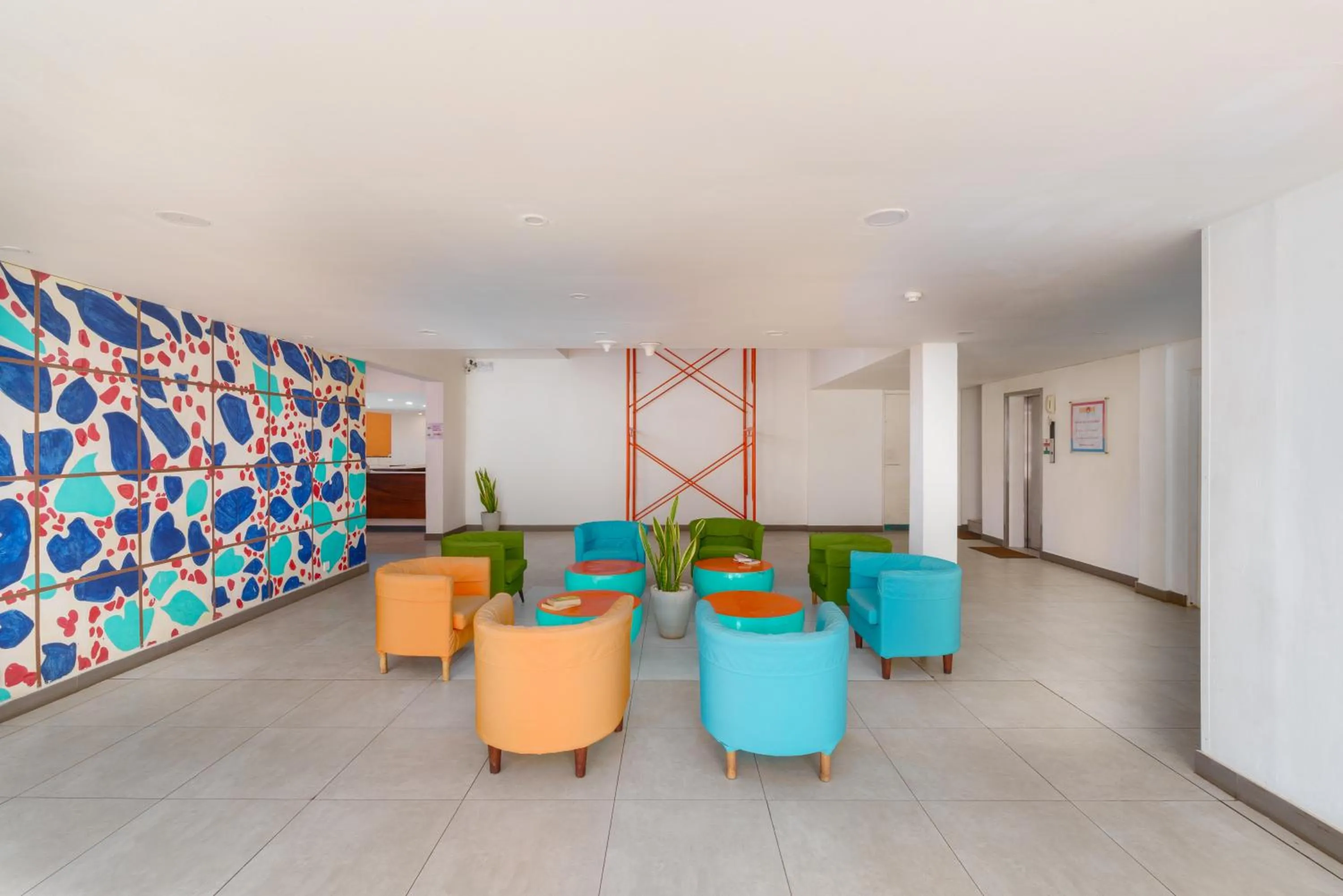 Facade/entrance in Hotel J Negombo