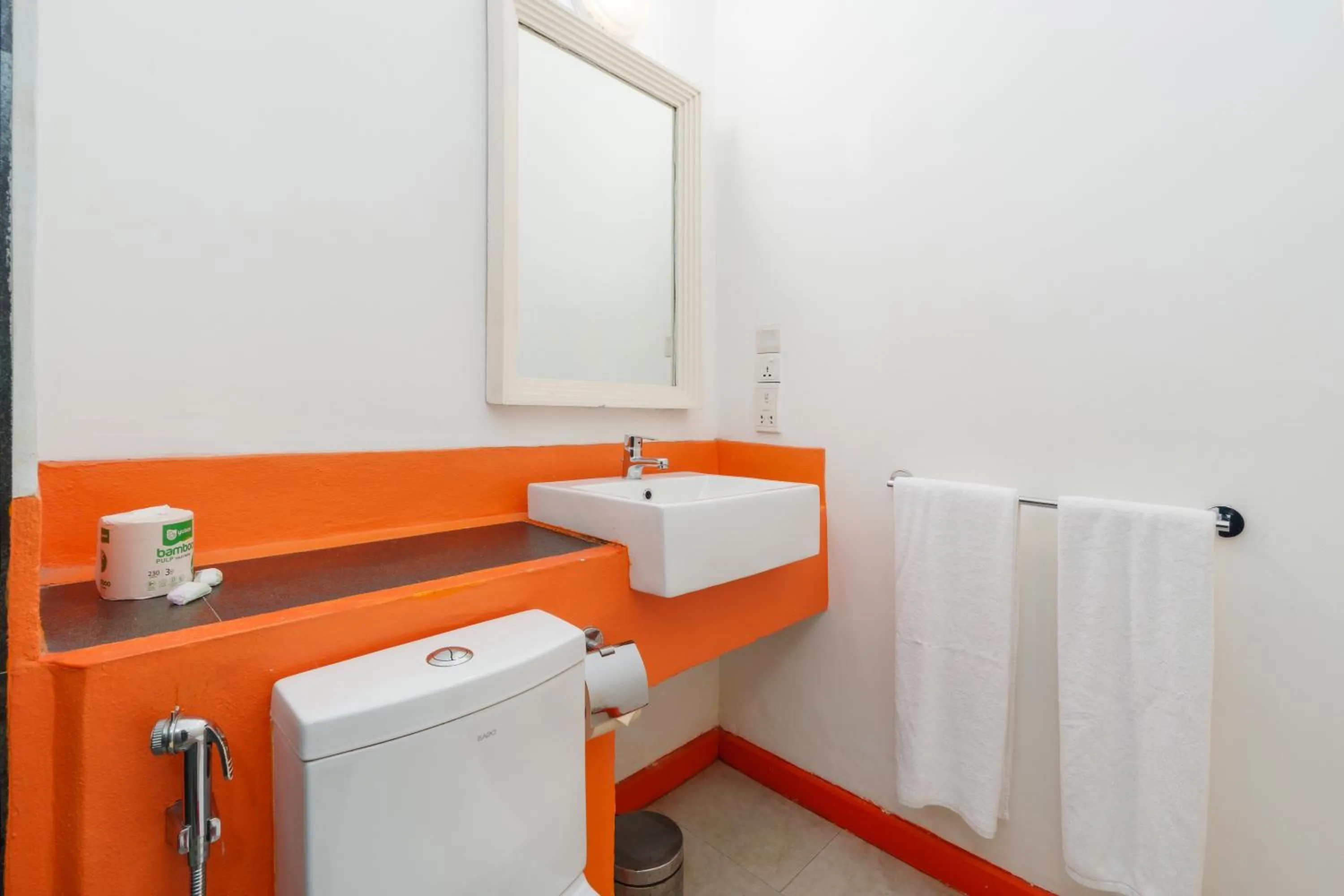 Toilet in Hotel J Negombo