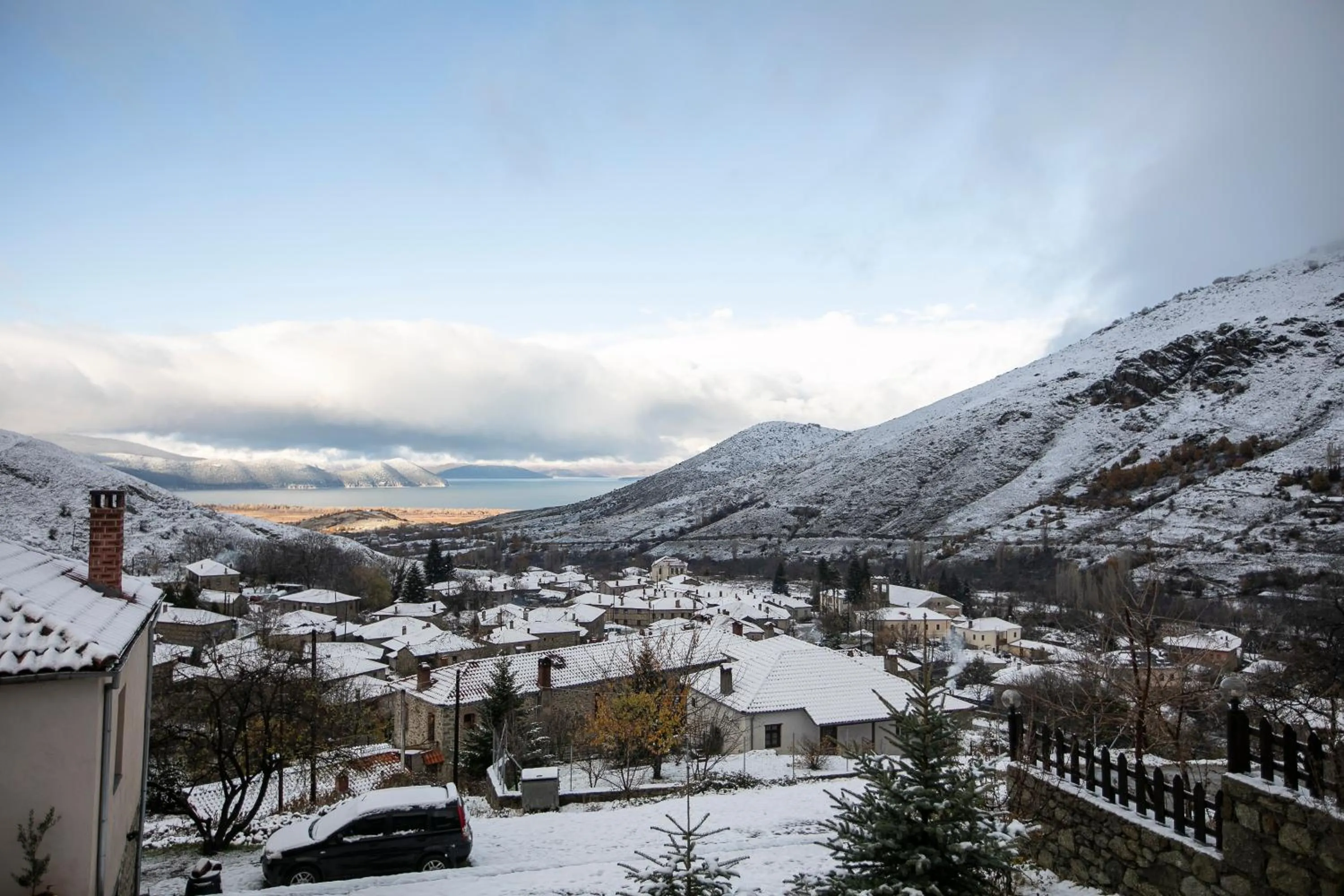 Lake view in Panorama Prespes