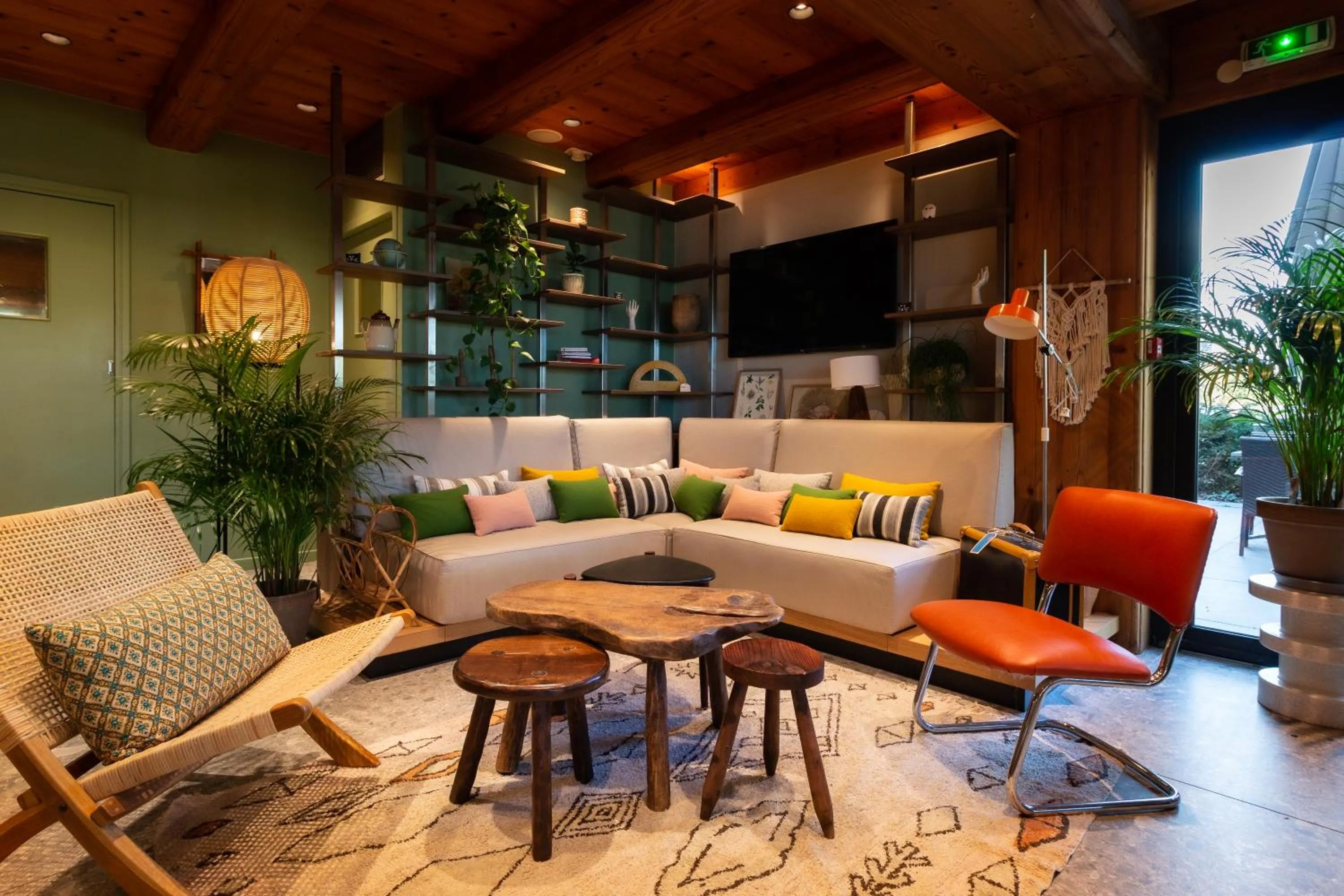 Lounge or bar in Greet Hotel Colmar