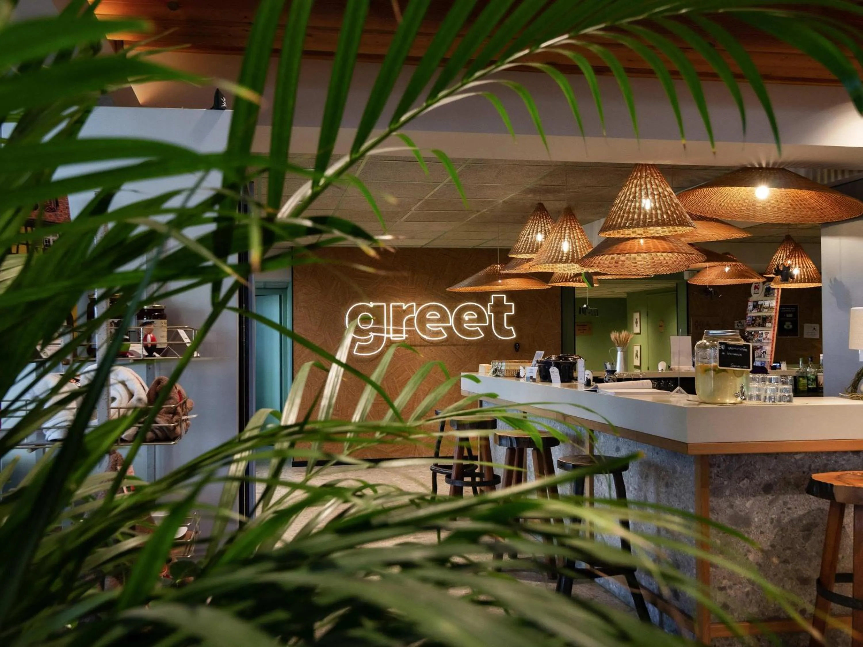 Lounge or bar in Greet Hotel Colmar