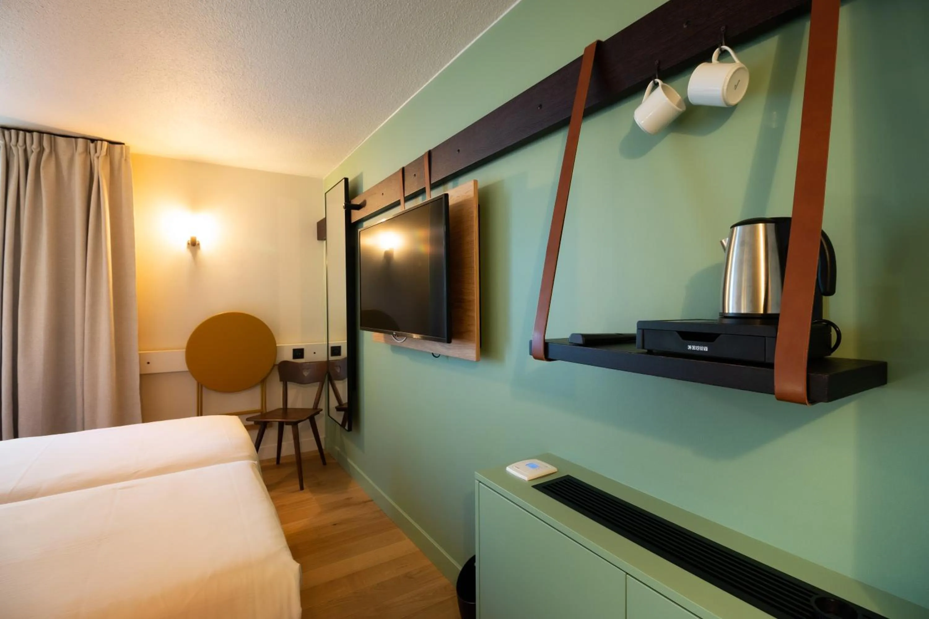 Photo of the whole room, Bed in Greet Hotel Colmar