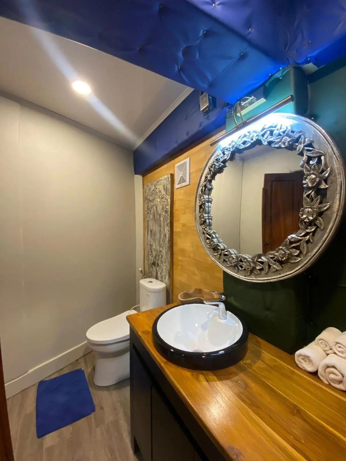 Pondanu Cabins By The Lake