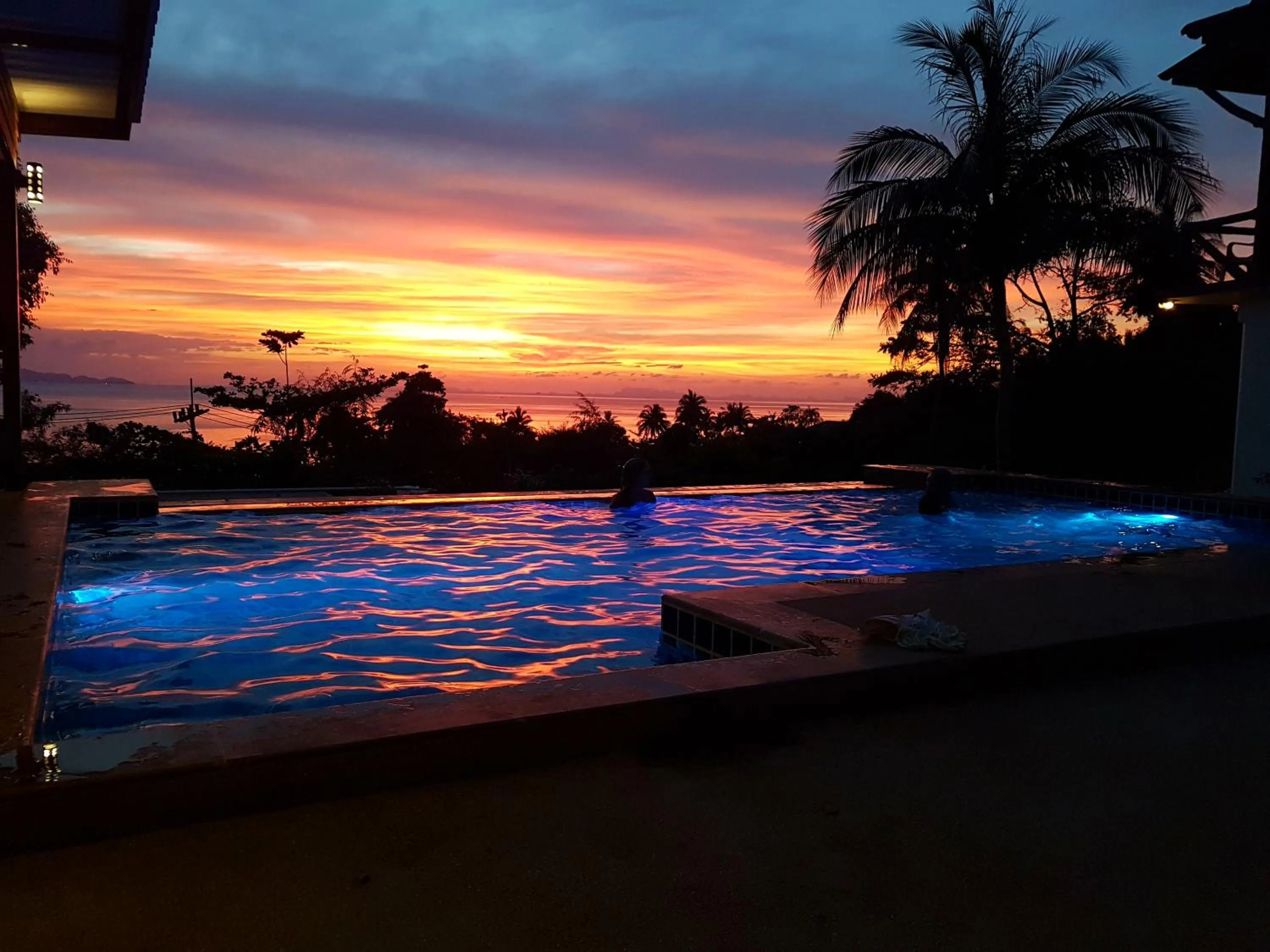 Swimming pool in Moonstone Studio