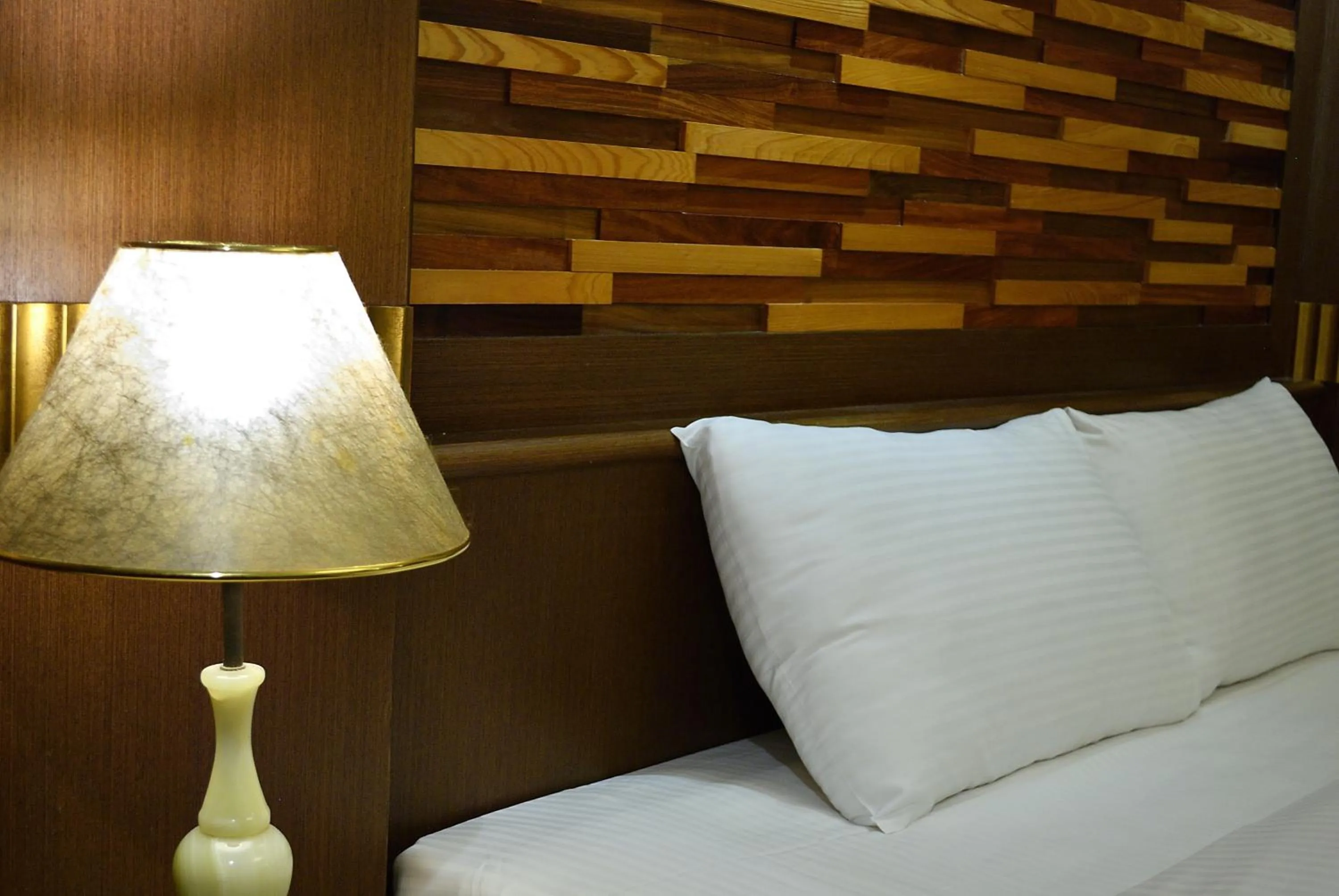 bunk bed, Bed in Ying Zhen Hotel