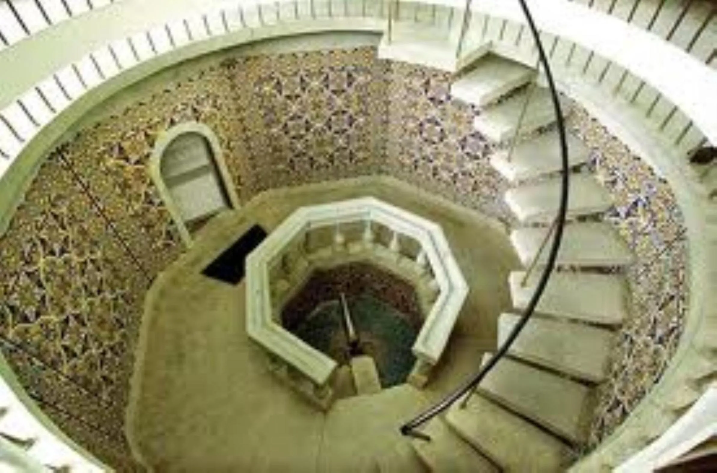 Nearby landmark in Hotel Peninsular