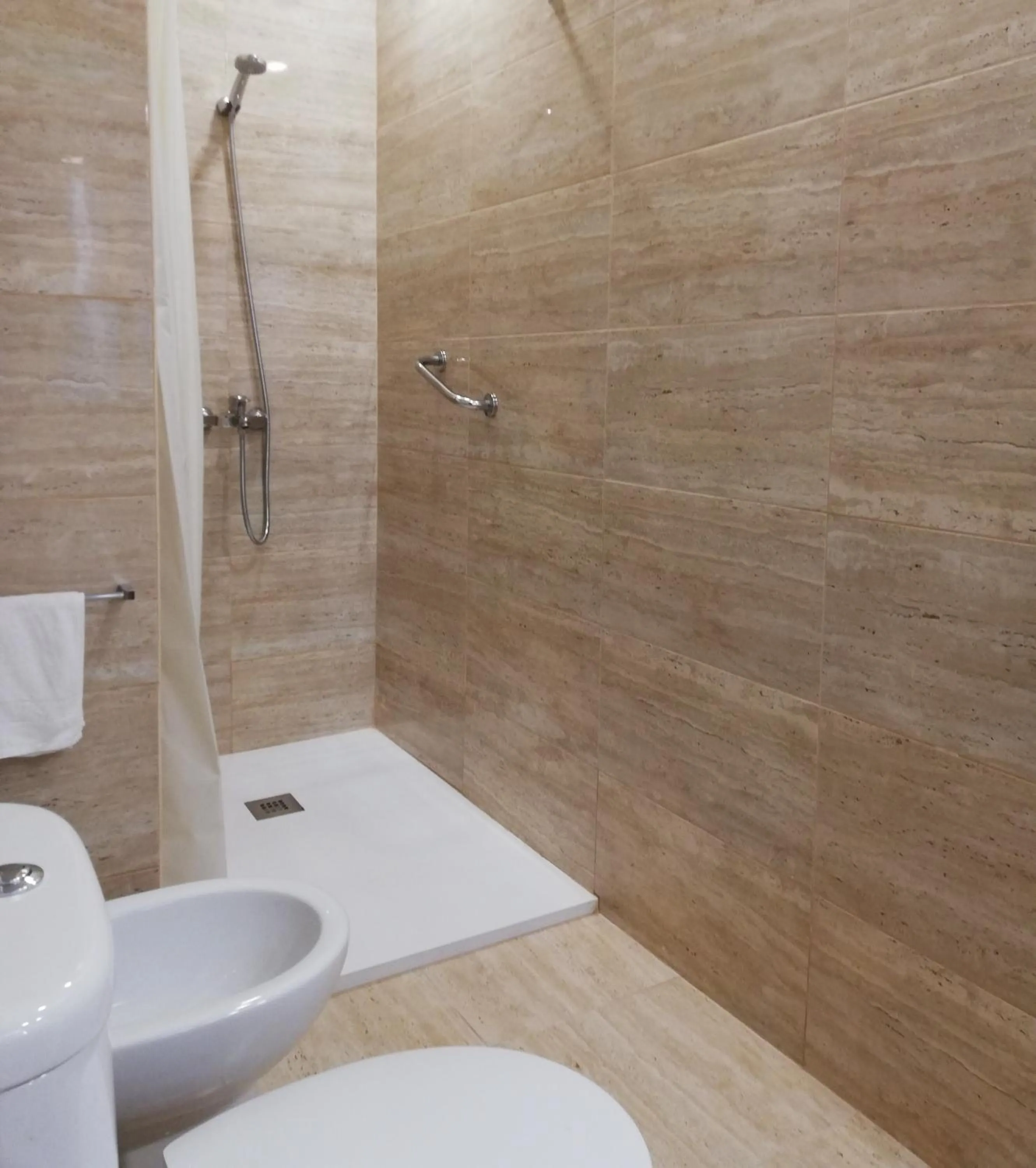 Bathroom in Hotel Peninsular