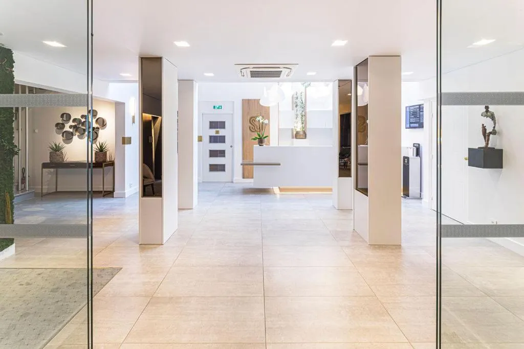 Facade/entrance in Hotel Relais Saint Jean Troyes