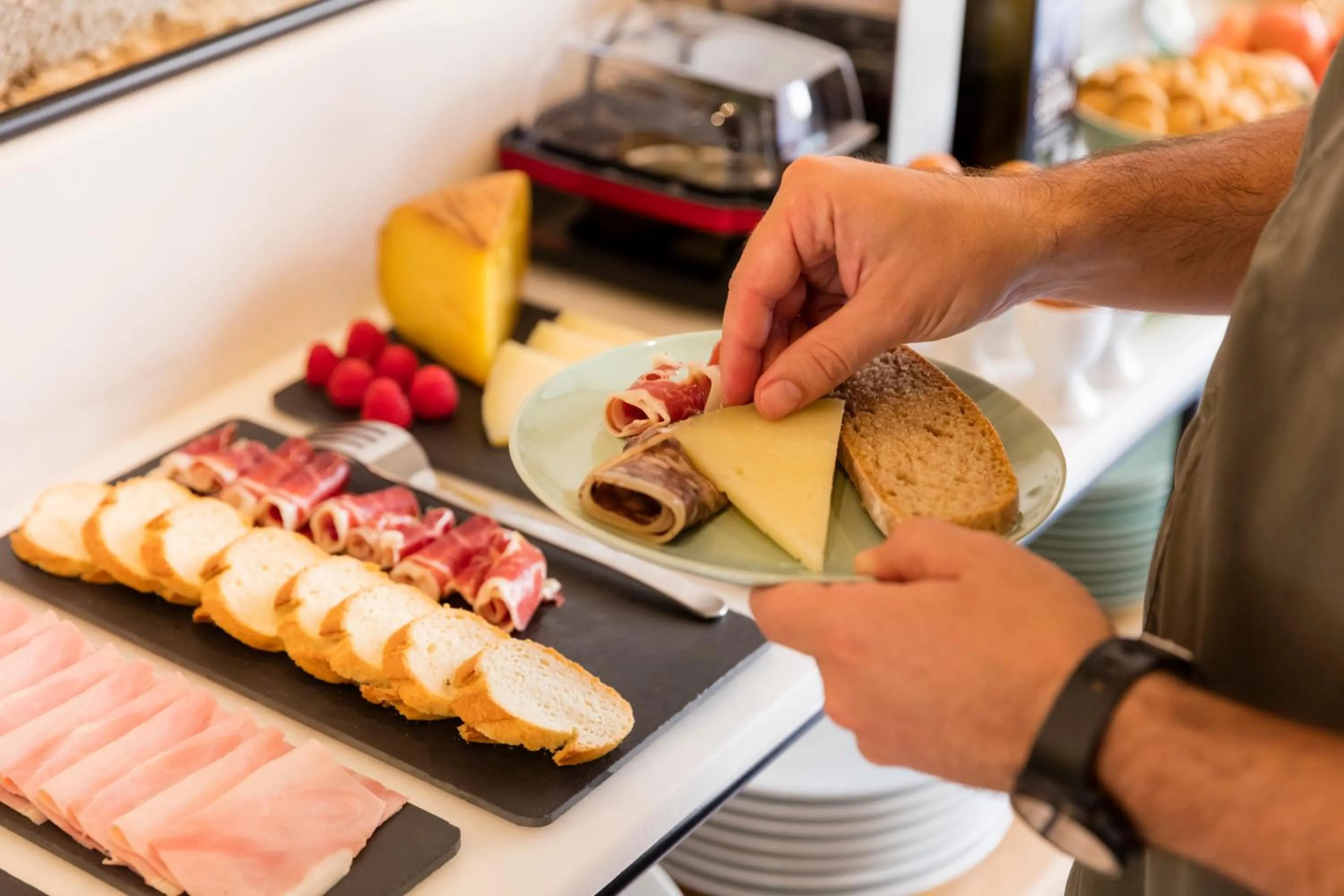 Buffet breakfast in ARA Alcudia