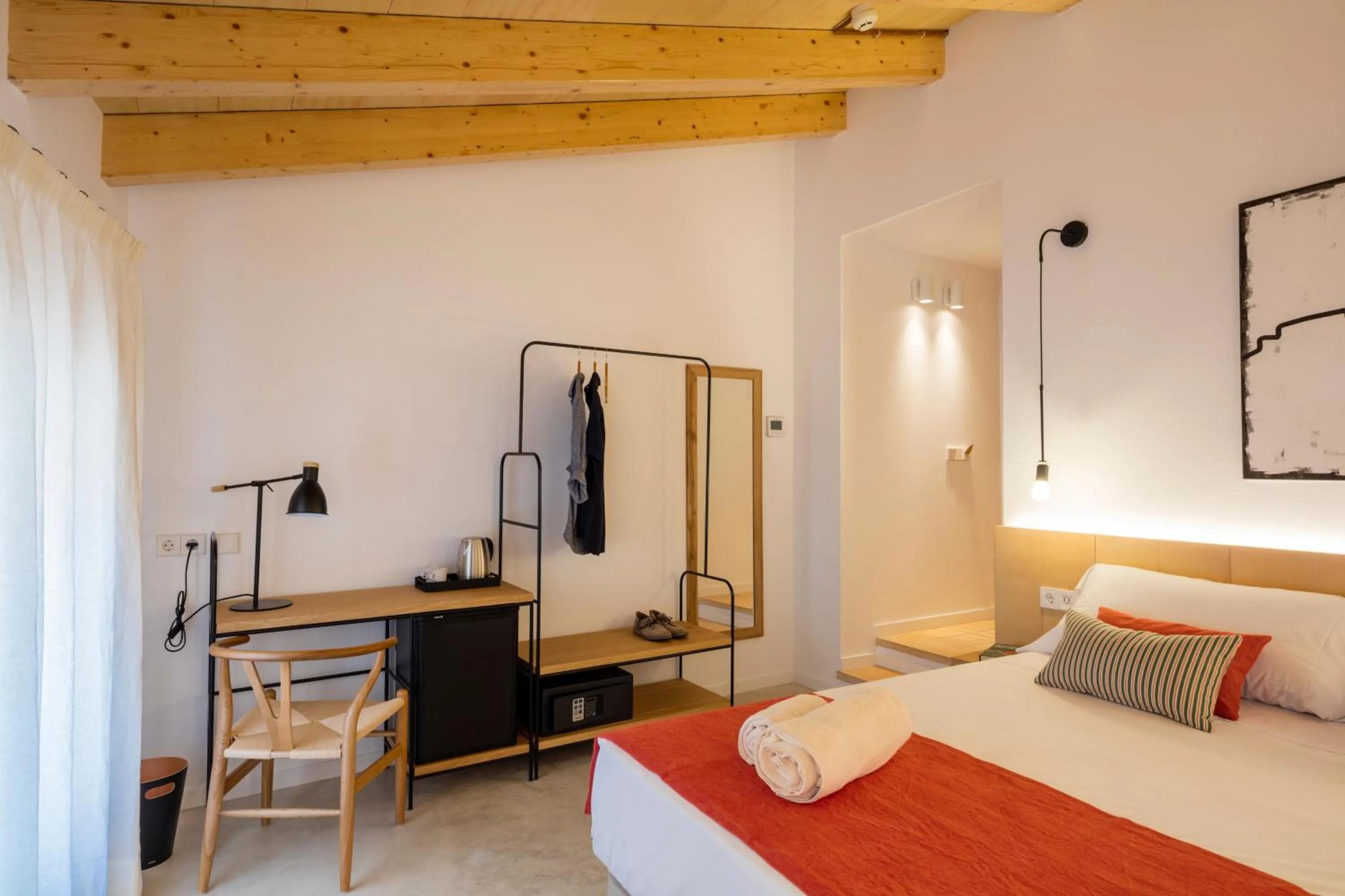 Photo of the whole room in ARA Alcudia